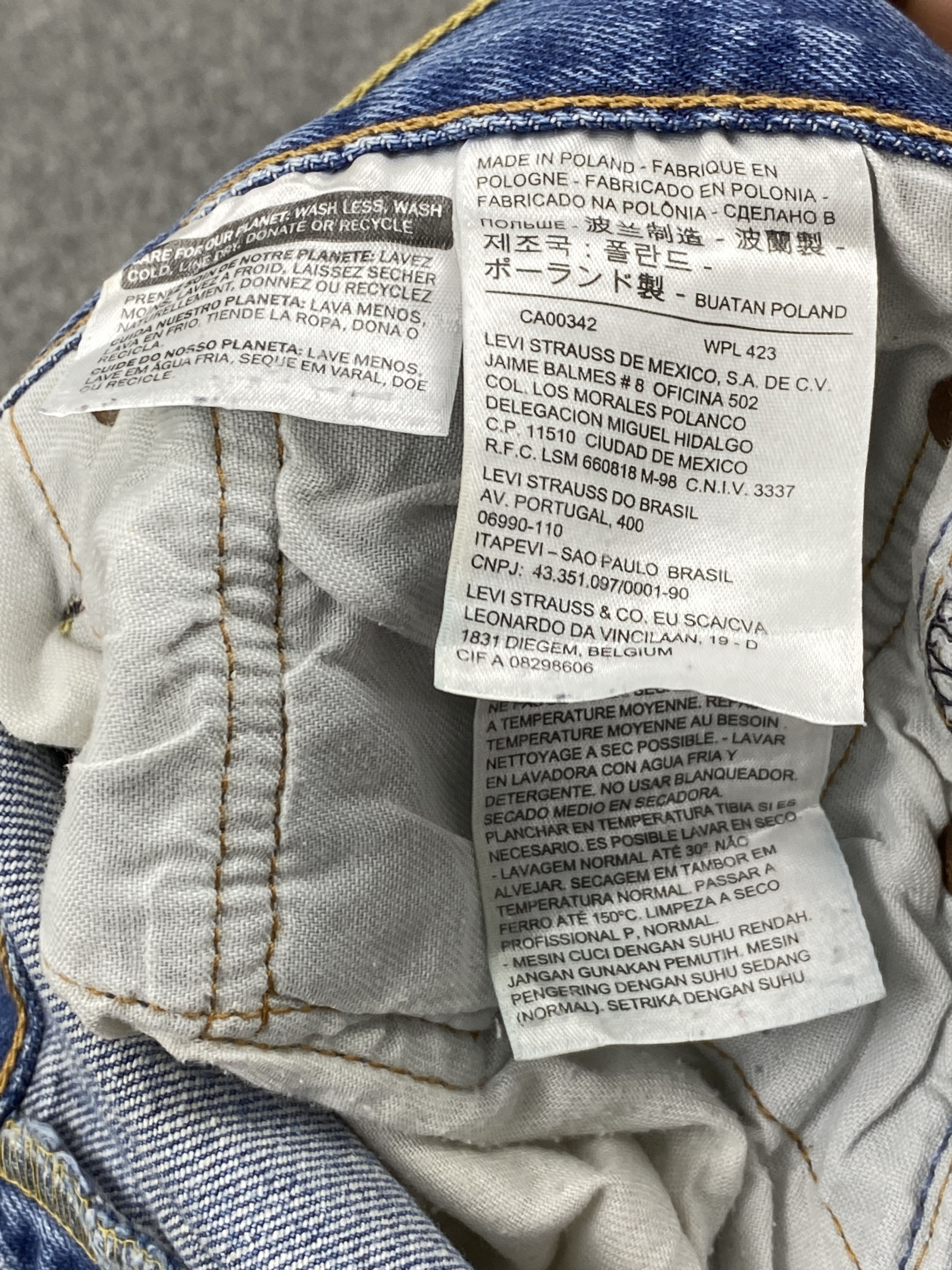 Levi's × Vintage Vintage Levi's 501 Faded Blue Jeans Size US 37 - 9 Thumbnail