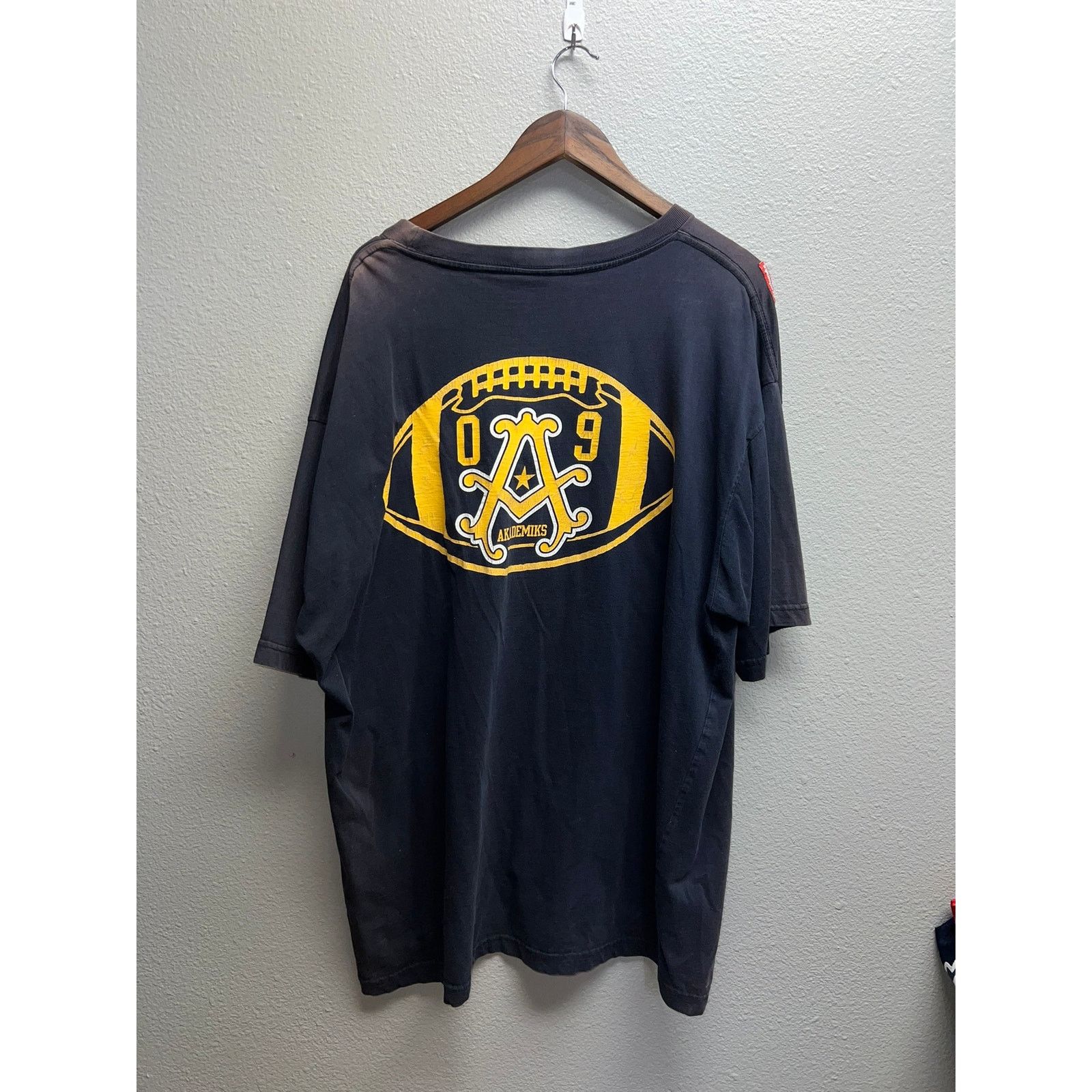 Akademiks Akademiks Stadium Series Shirt 09 AKS Black Tee Tee 2000s 2X Size US XXL / EU 58 / 5 - 9 Thumbnail