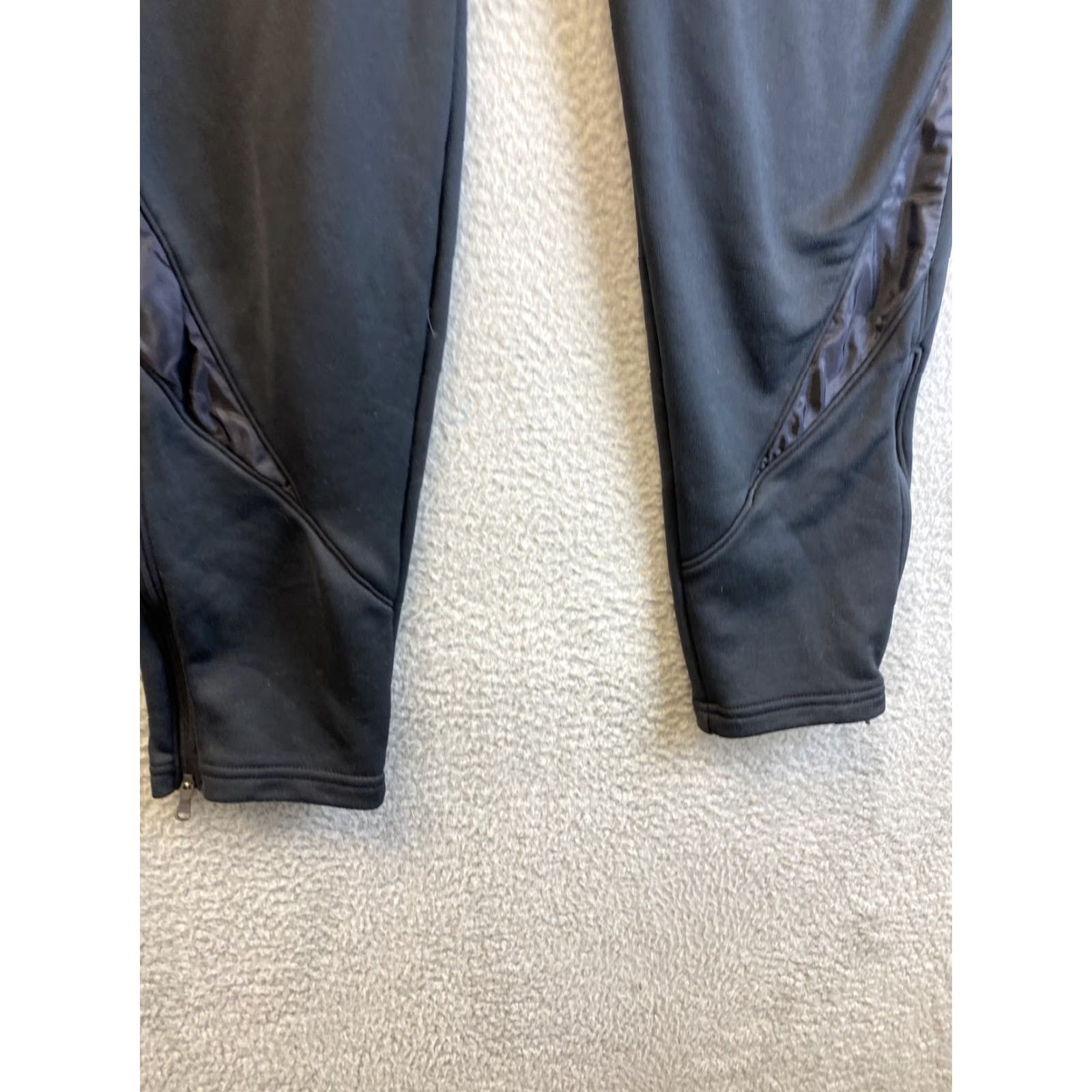 Under Armour Under Armour Sweatpants Women M Loose Logo Black / 92-52 Size 32" / US 10 / IT 46 - 5 Thumbnail