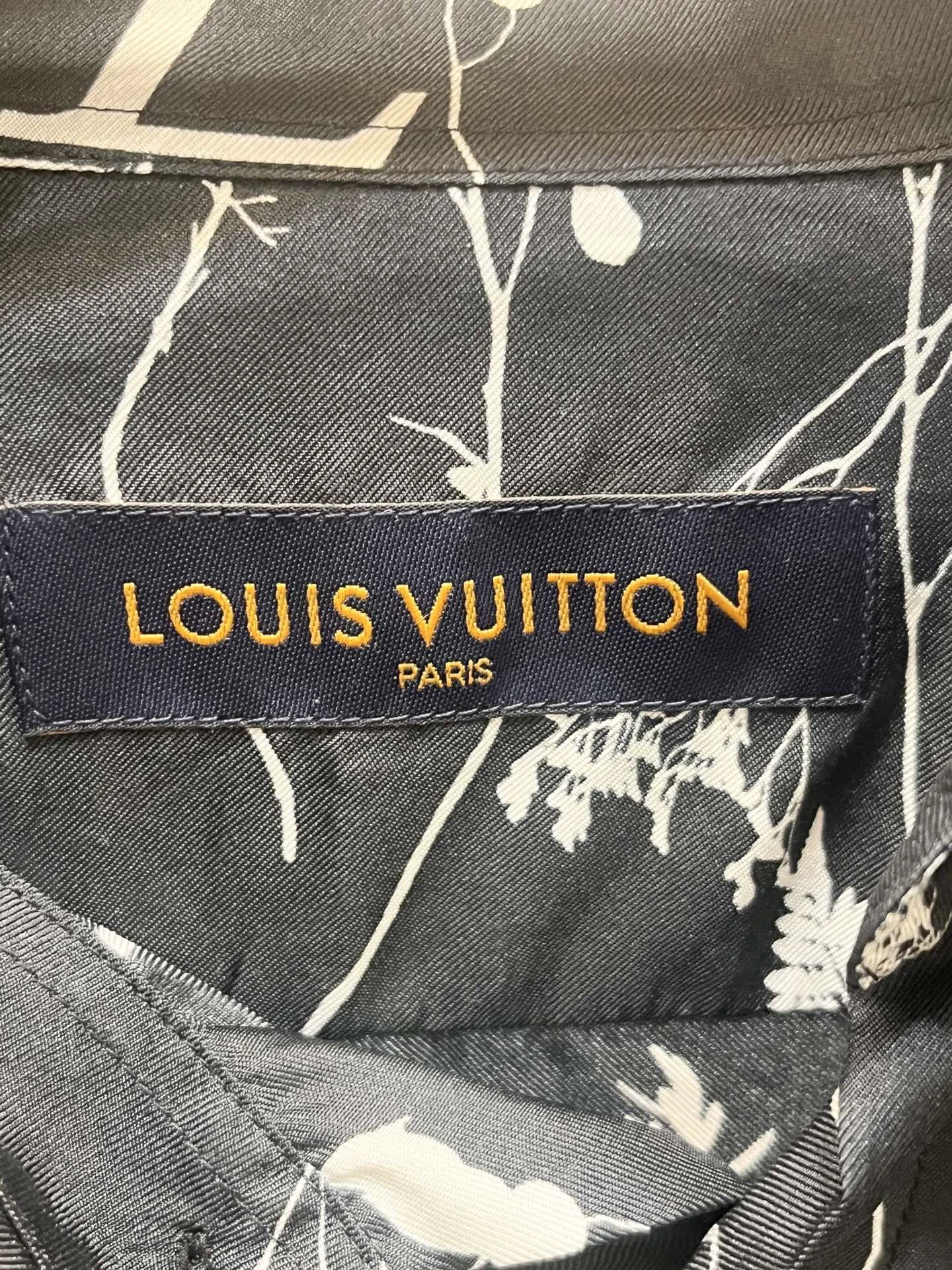 Louis Vuitton LV Used Black Wheat Print Shirt S Size US S / EU 44-46 / 1 - 3 Thumbnail