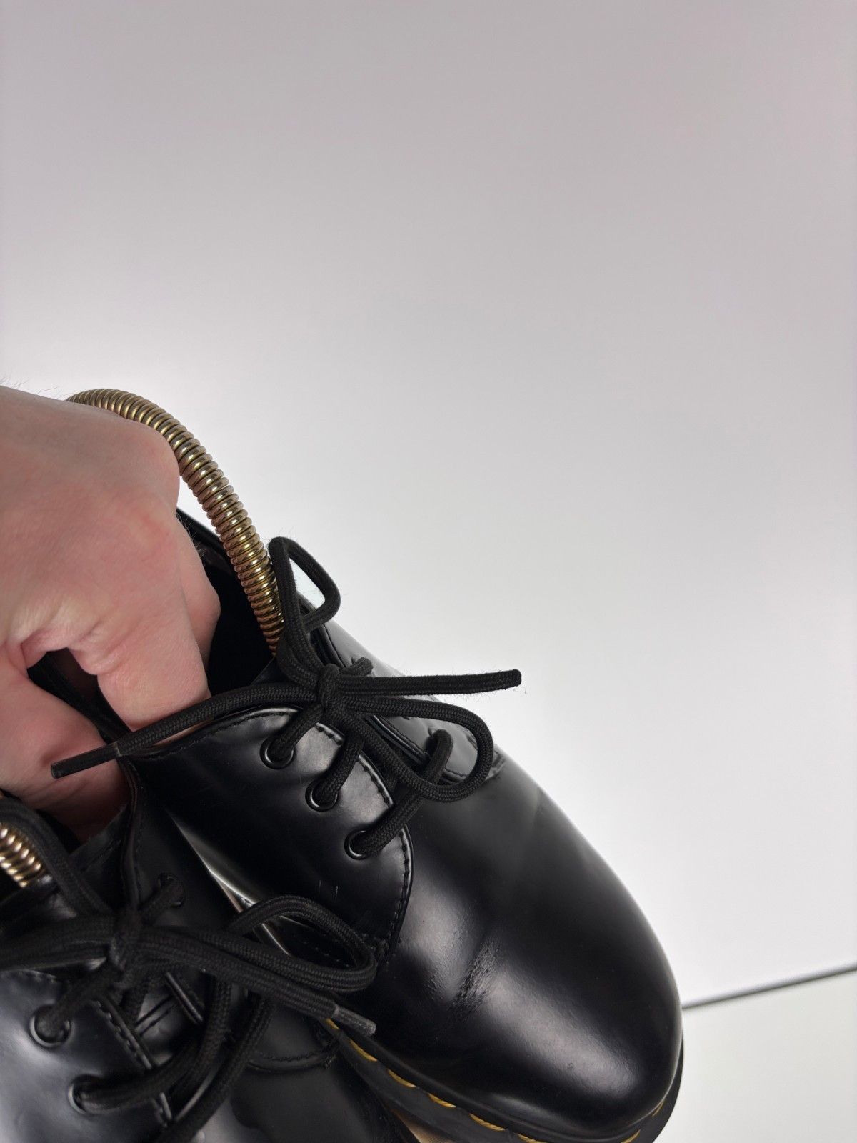 Dr. Martens Womens Dr. Martens 21084 Oxford Leather Shoes 39 / US 8 Size US 8 / IT 38 - 8 Thumbnail