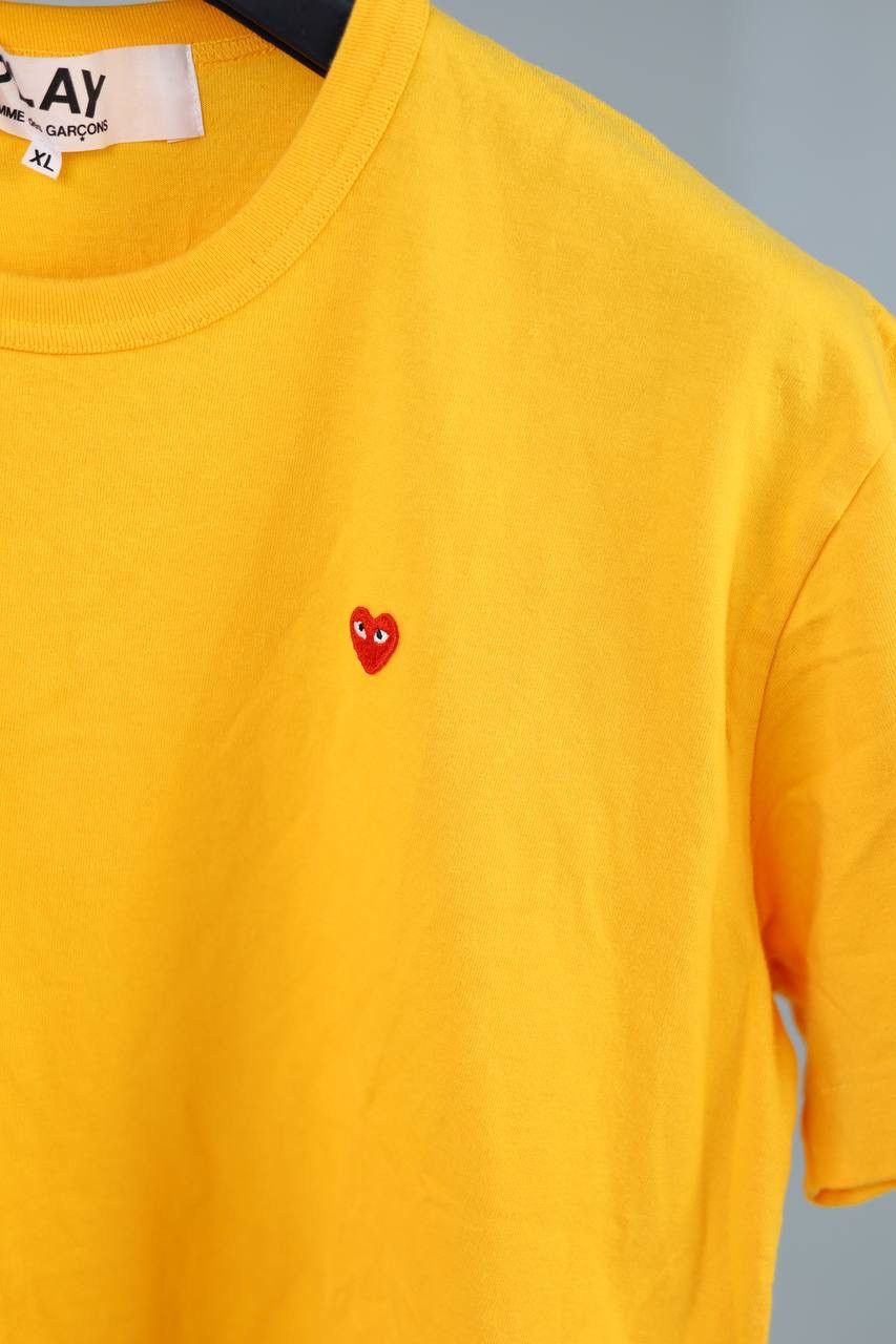 Comme des Garcons PLAY × Japanese Brand PLAY COMME des GARCONS T-shirt Red Heart Size US XL / EU 56 / 4 - 4 Thumbnail