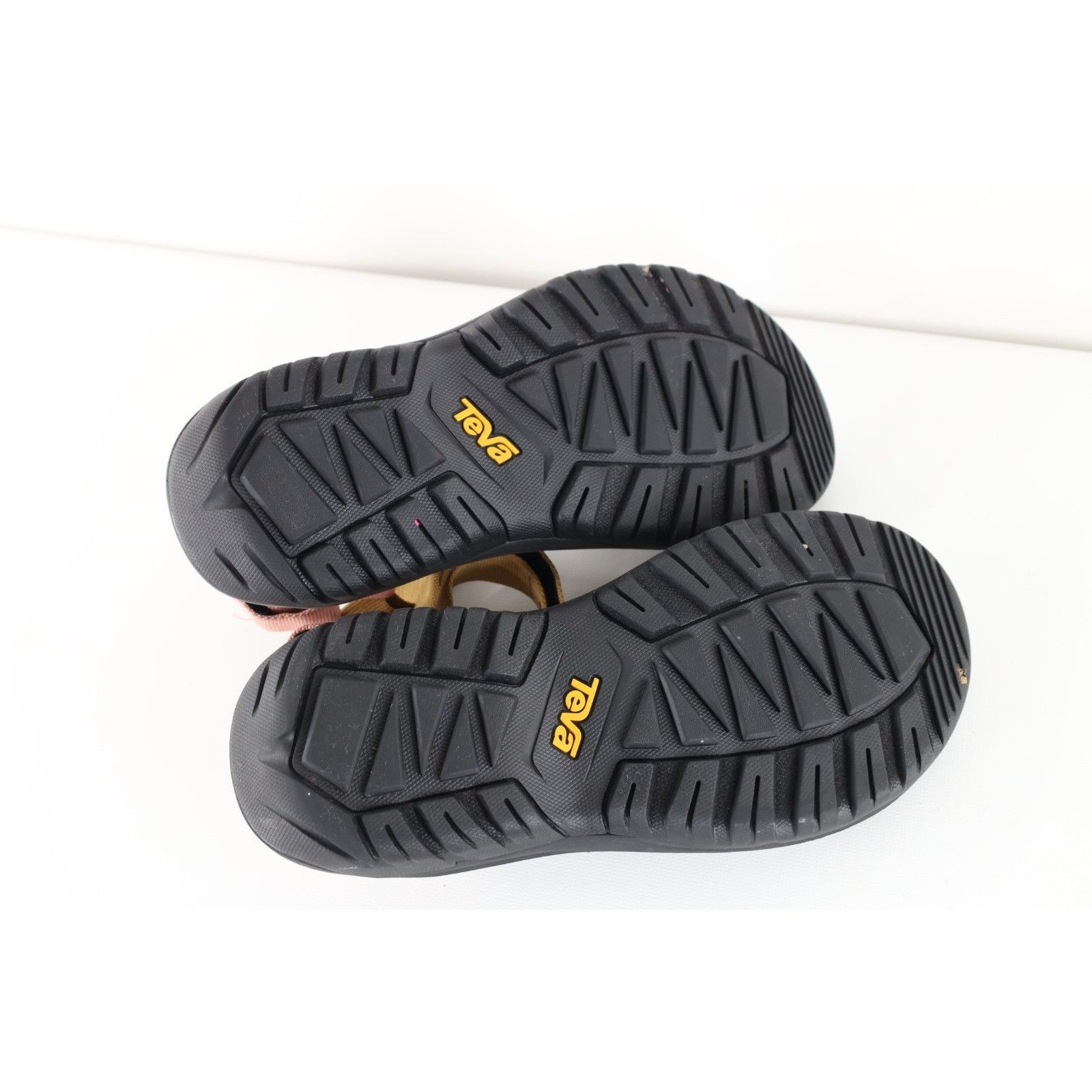 Teva Teva Pastel Rainbow Strap Midform Universal Hiking Sandals Size US 8 / IT 38 - 8 Thumbnail