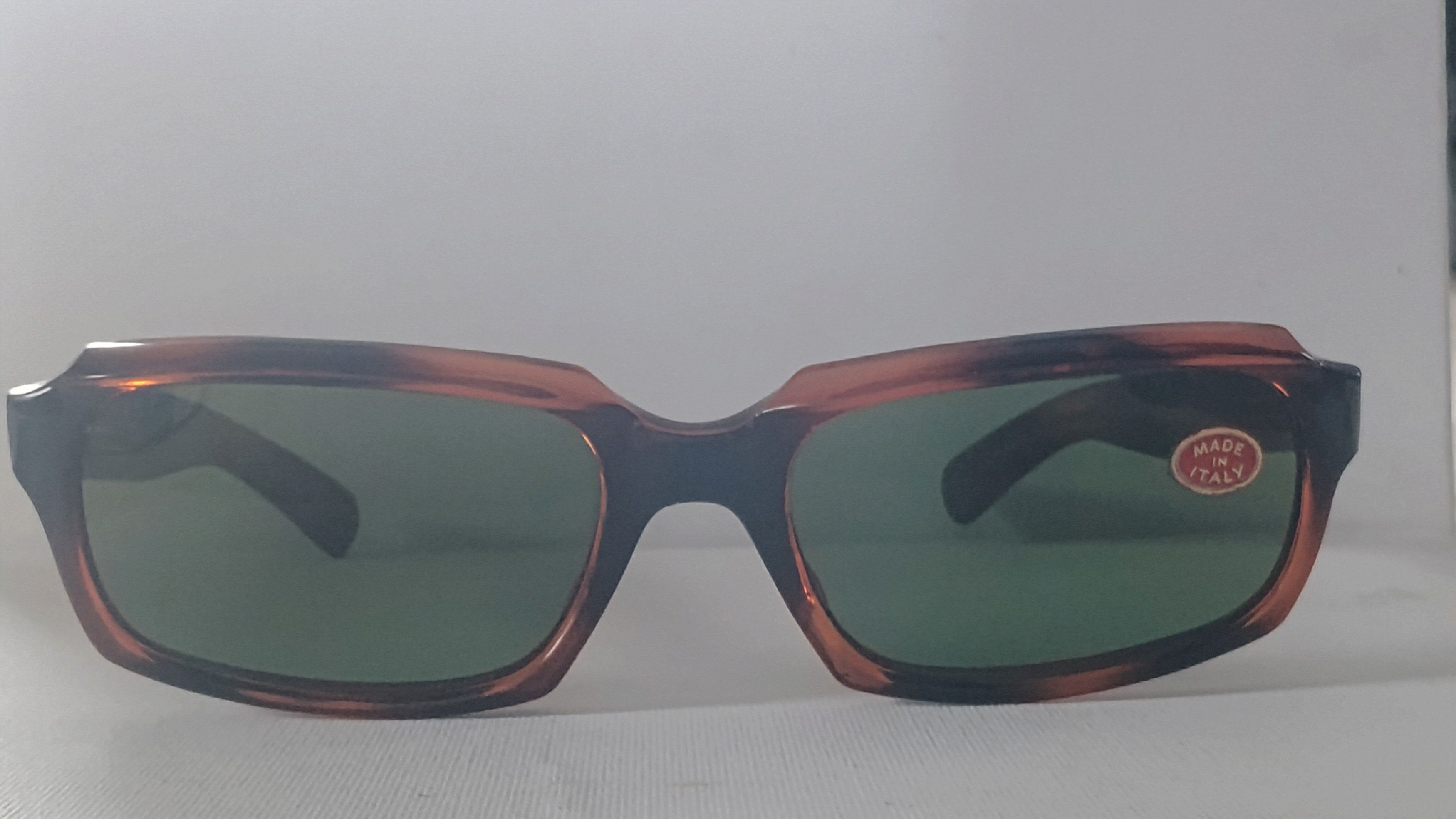 Vintage Vintage Large Faux Tortoise Sunglass NOS ITALY Size ONE SIZE - 2 Thumbnail