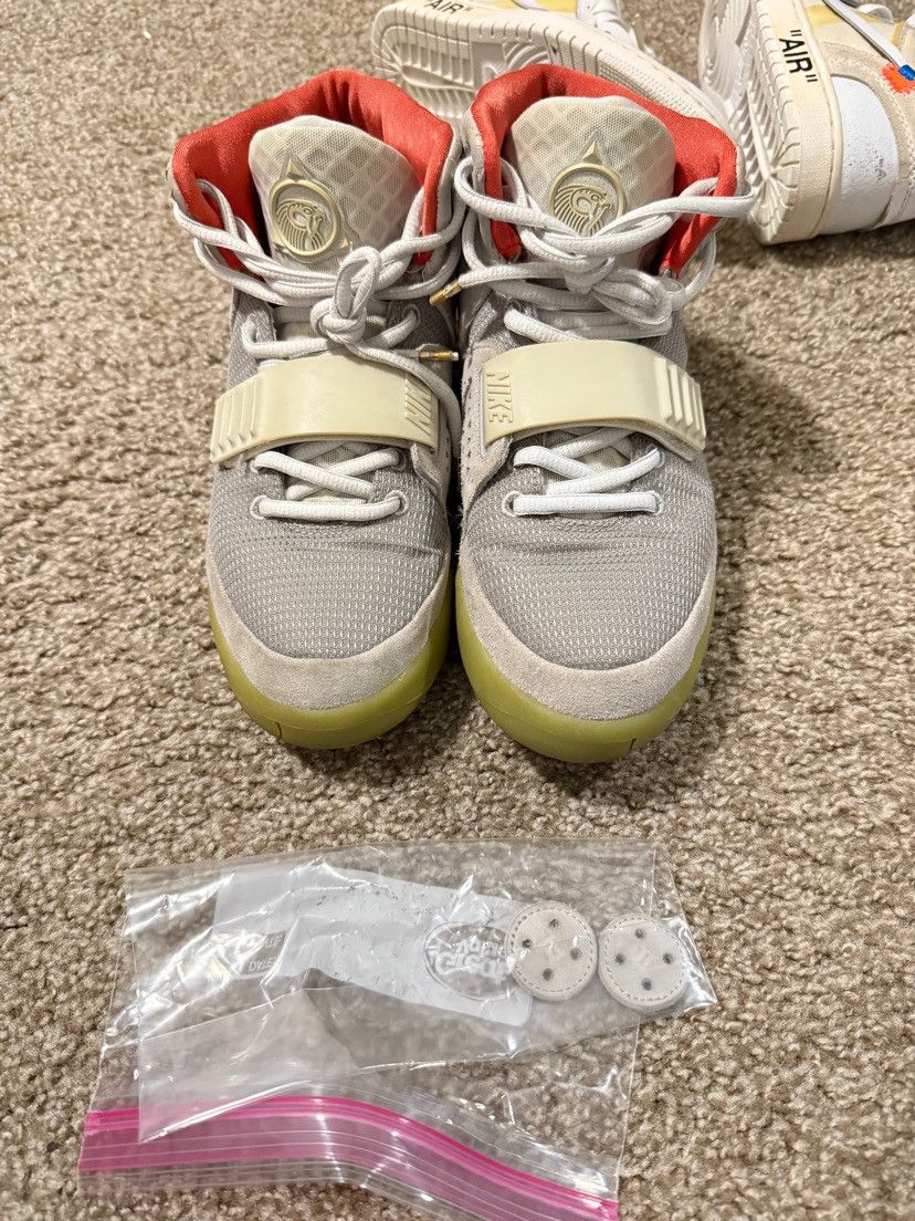 Nike Nike yeezy 2 platinum size 7 Size US 7 / EU 40 - 3 Thumbnail