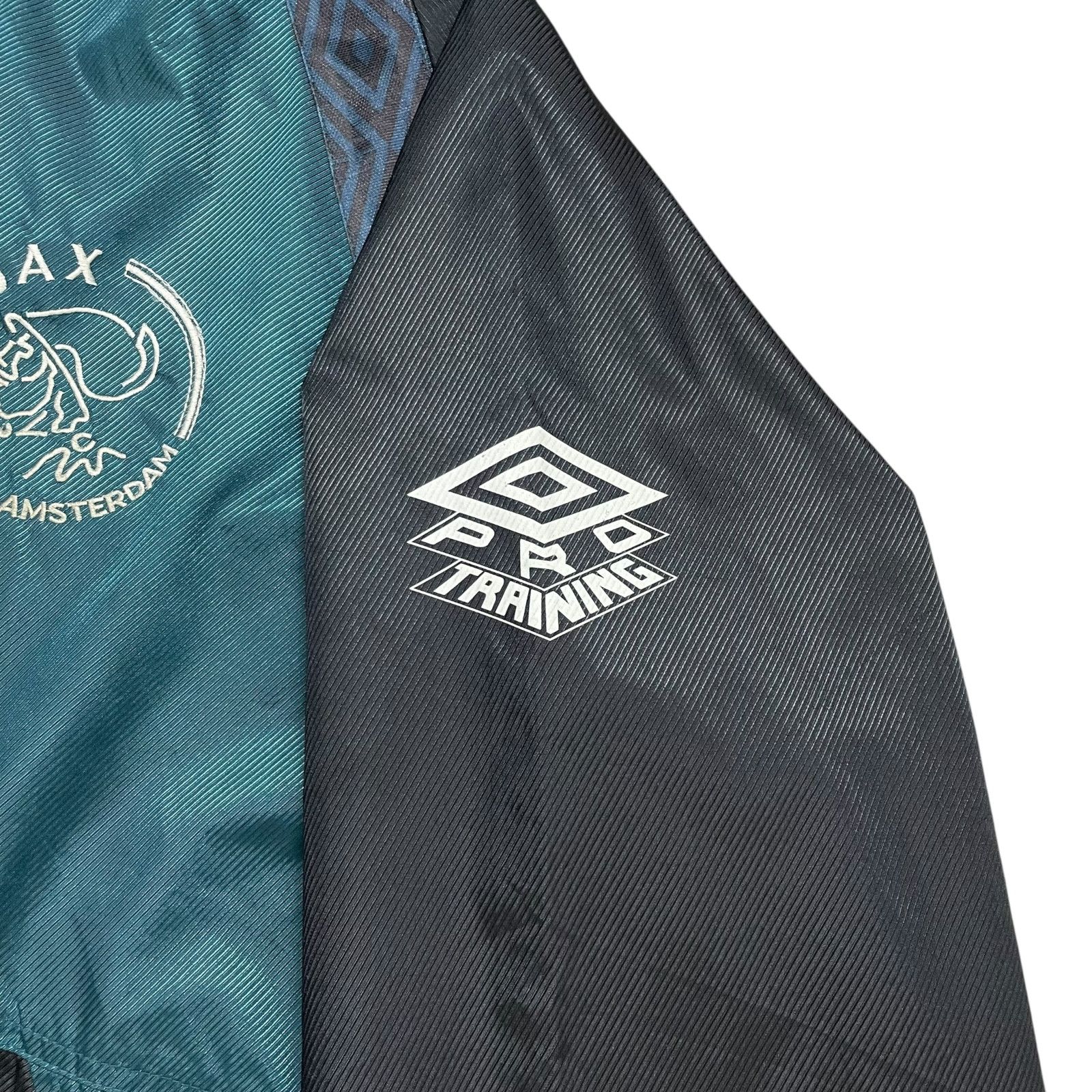 Umbro RARE VTG 90s AJAX AMSTERDAM PRO TRAINING WINDBREAKER JACKET Size US M / EU 48-50 / 2 - 6 Thumbnail