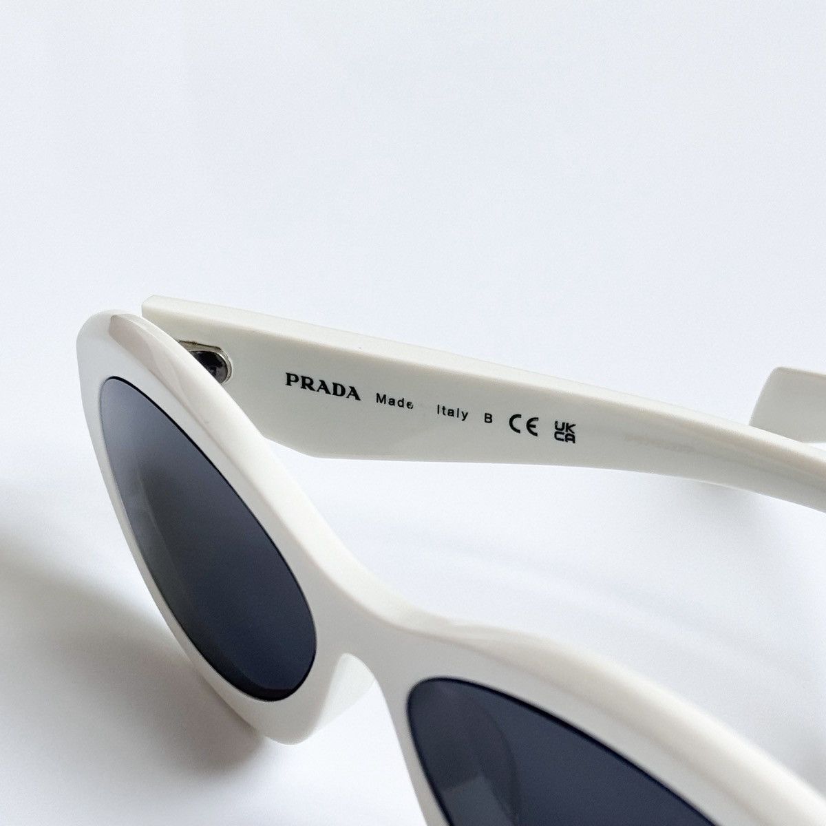 Prada Oval-Frame Sunglasses Size ONE SIZE - 7 Thumbnail