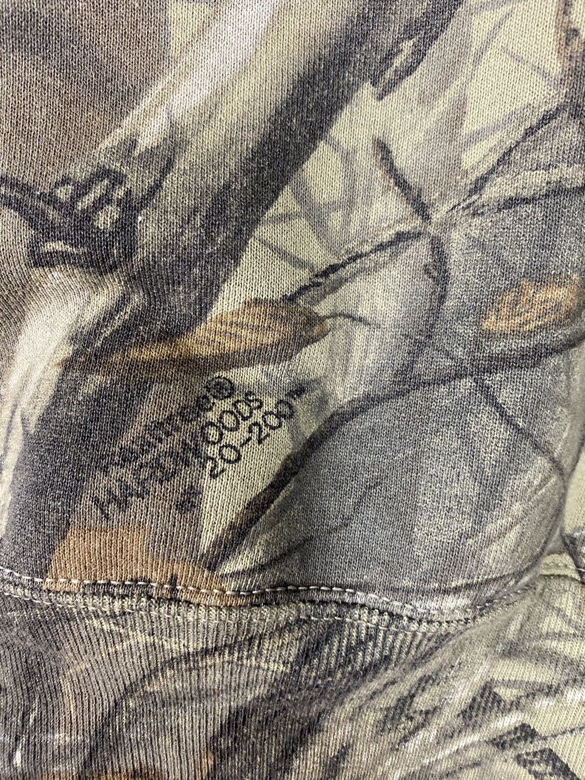 Vintage Crazy Vintage Realtree Jerzees Outdoors Camo Sweatshirt y2k Size US M / EU 48-50 / 2 - 3 Thumbnail