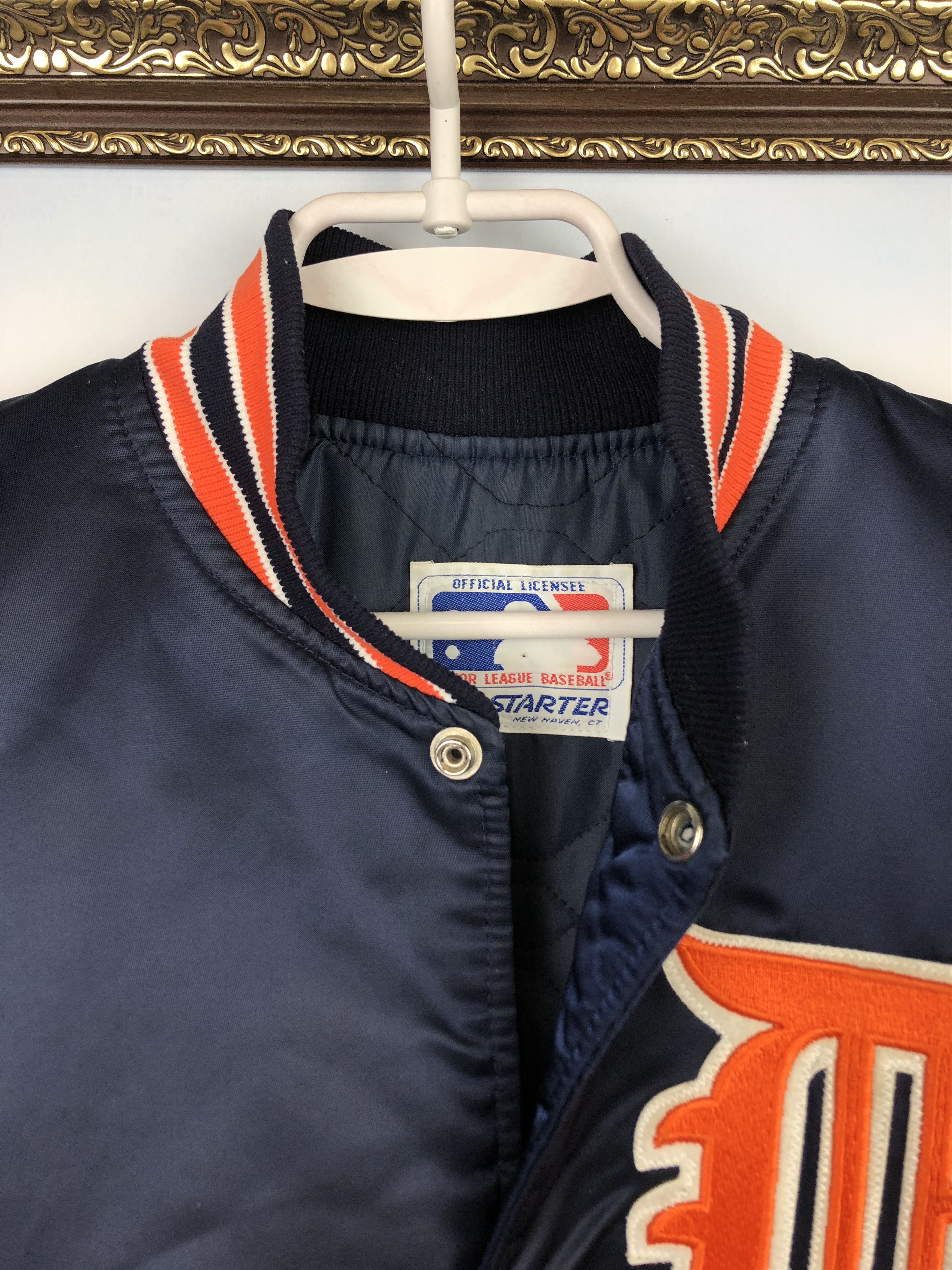 Vintage 90's Starter Detroit Tigers MLB Satin Jacket Bomber