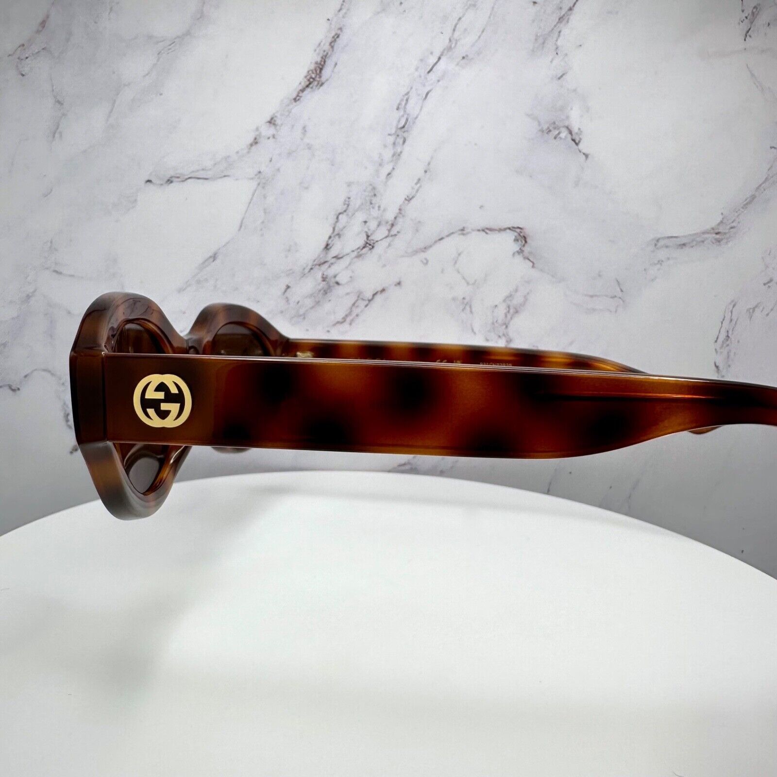 Gucci New GUCCI Sunglasses Brown Tortoise Oval Gold GG Logo Size ONE SIZE - 14 Thumbnail