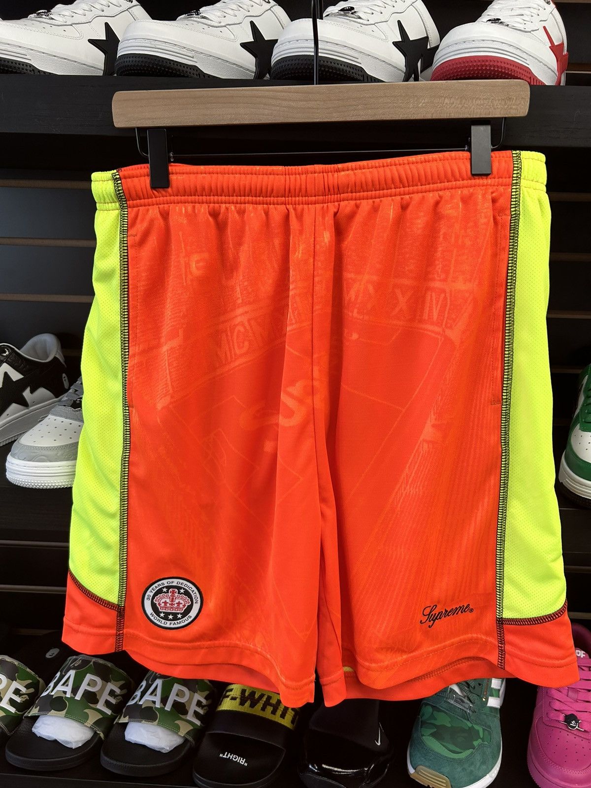 Supreme Supreme 30 year of dedication shorts Size US 30 / EU 46 - 1 Thumbnail