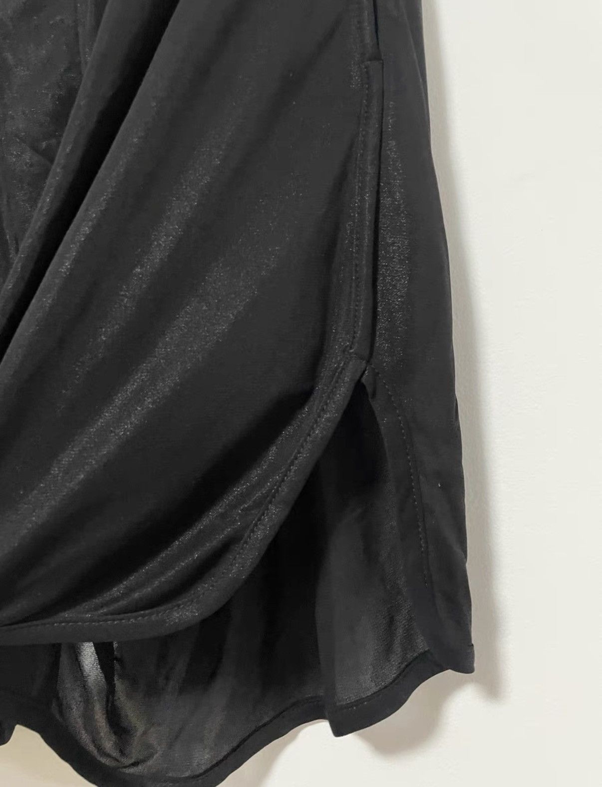 Rick Owens Rick Owens Tecuatl Dolphin Boxers silk-blend slit shorts Size US 36 / EU 52 - 3 Thumbnail