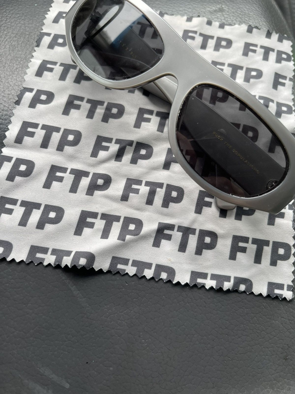 Crap Eyewear × Fuck The Population LOC Sunglasses Size ONE SIZE - 1 Thumbnail