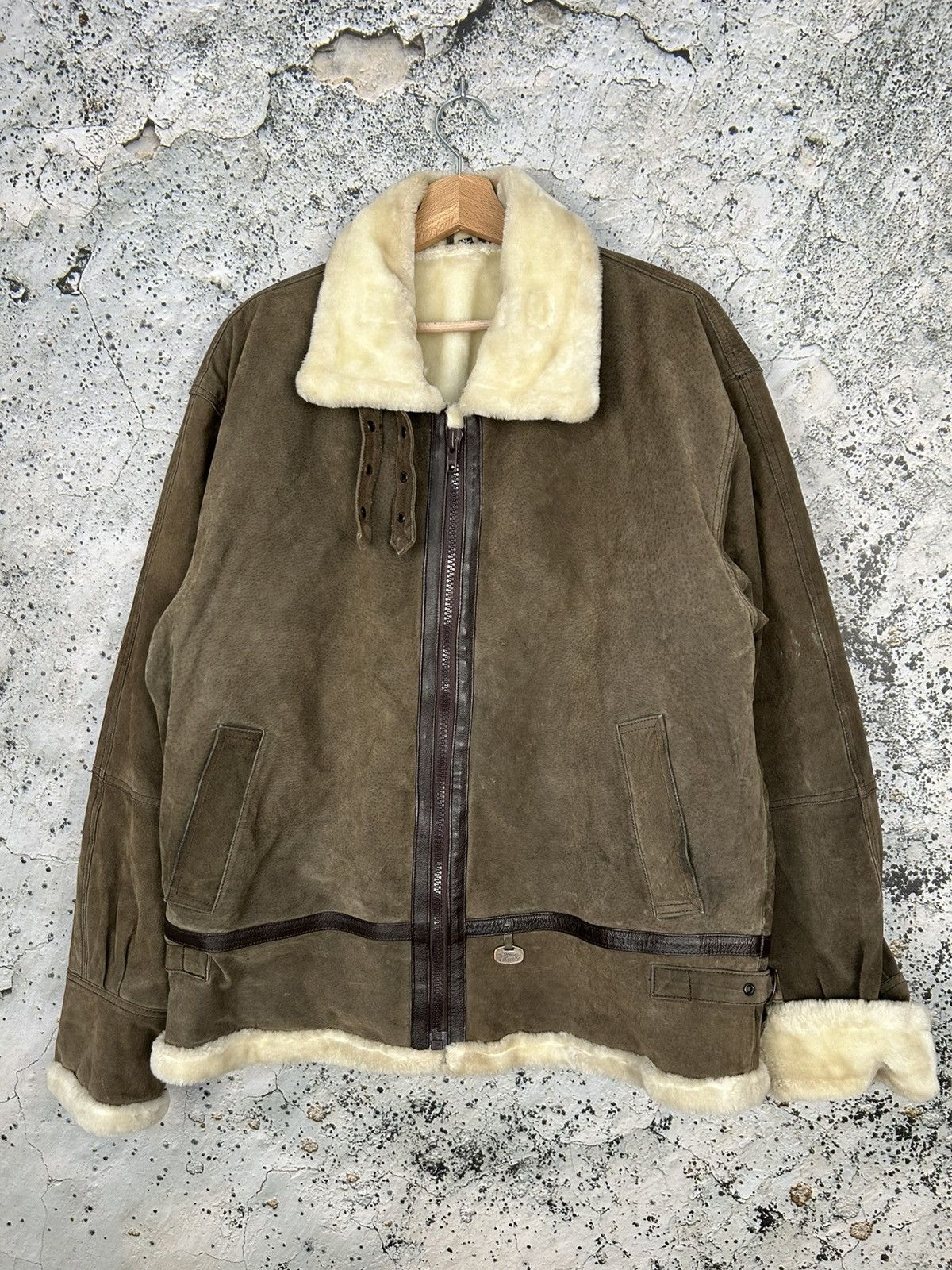 Vintage Vintage Shearling Jacket Sherpa Winter Genuine Leather 90s Size US M / EU 48-50 / 2 - 1 Thumbnail