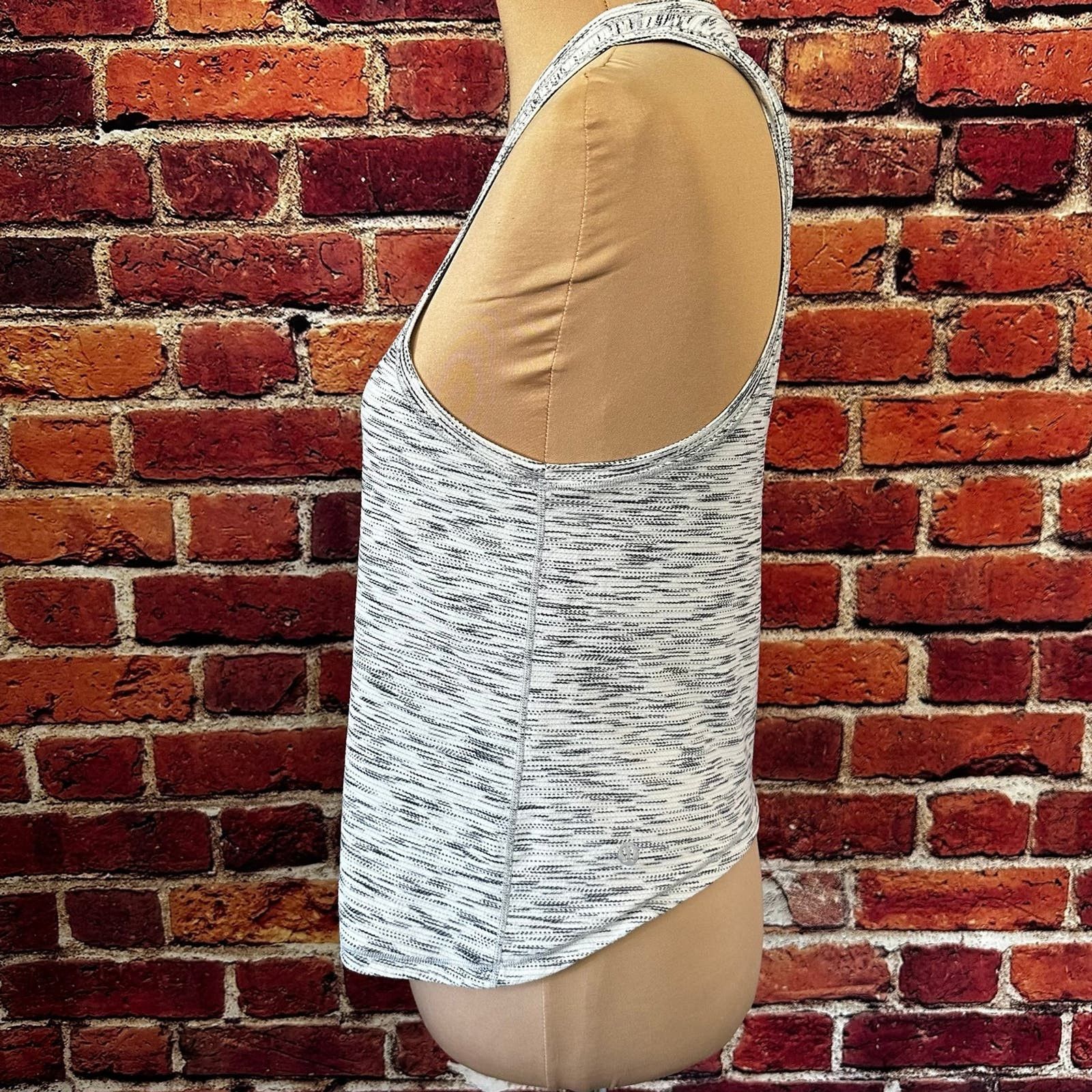 Lululemon Lululemon Tank top Size M / US 6-8 / IT 42-44 - 2 Thumbnail