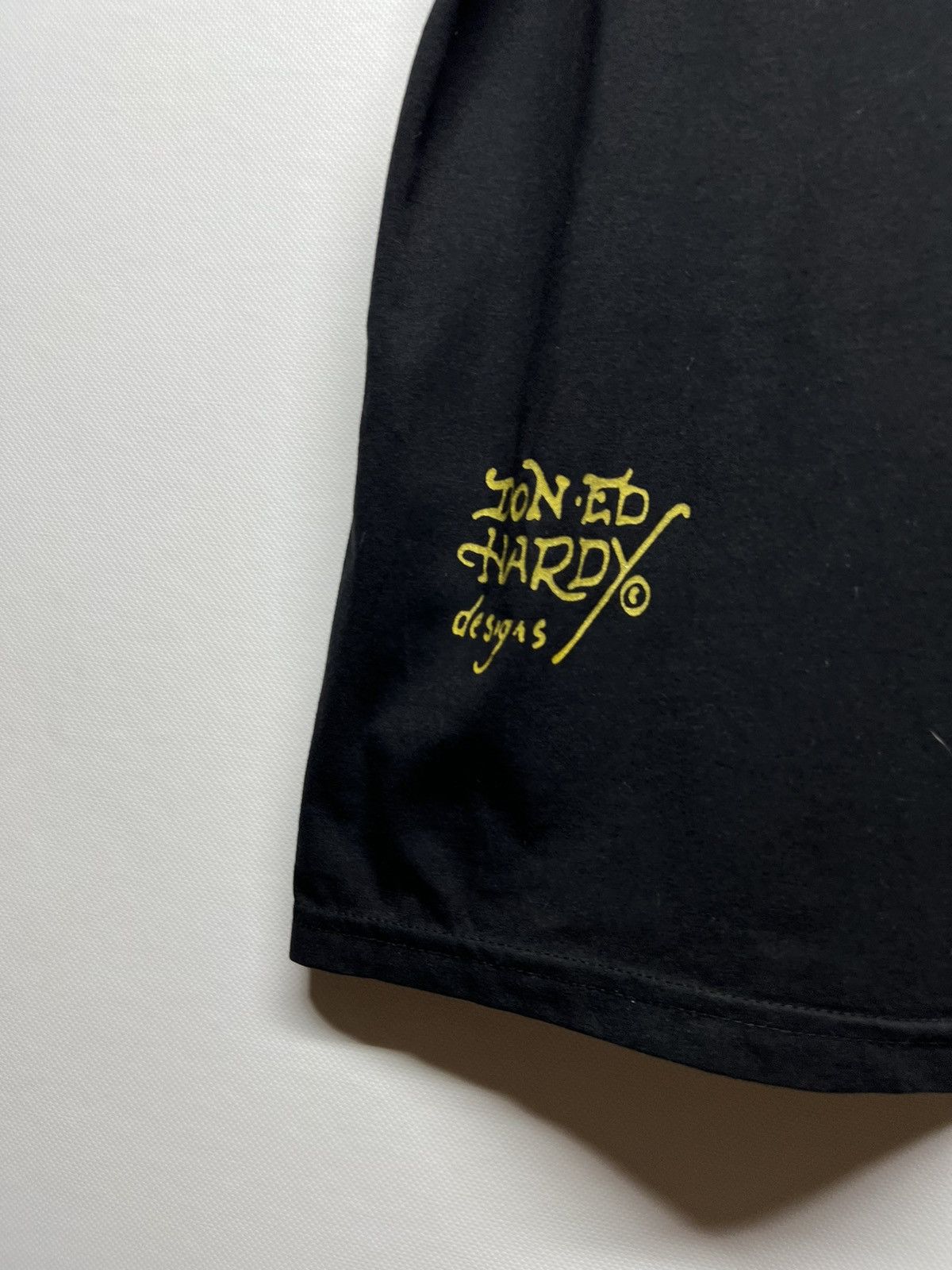 Christian Audigier × Ed Hardy × Vintage Vintage Y2k Ed Hardy Skull Gun ☠️ Big Logo Rare T-Shirt 90’s Size US S / EU 44-46 / 1 - 8 Thumbnail