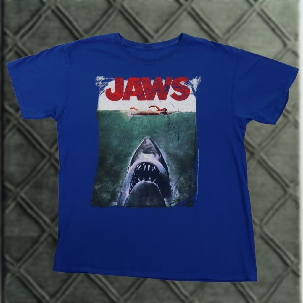 Vintage Vintage UNIVERSAL STUDIOS HOLLYWOOD Jaws T-Shirt Mens Large Blue Shirt Size US L / EU 52-54 / 3 - 1 Thumbnail