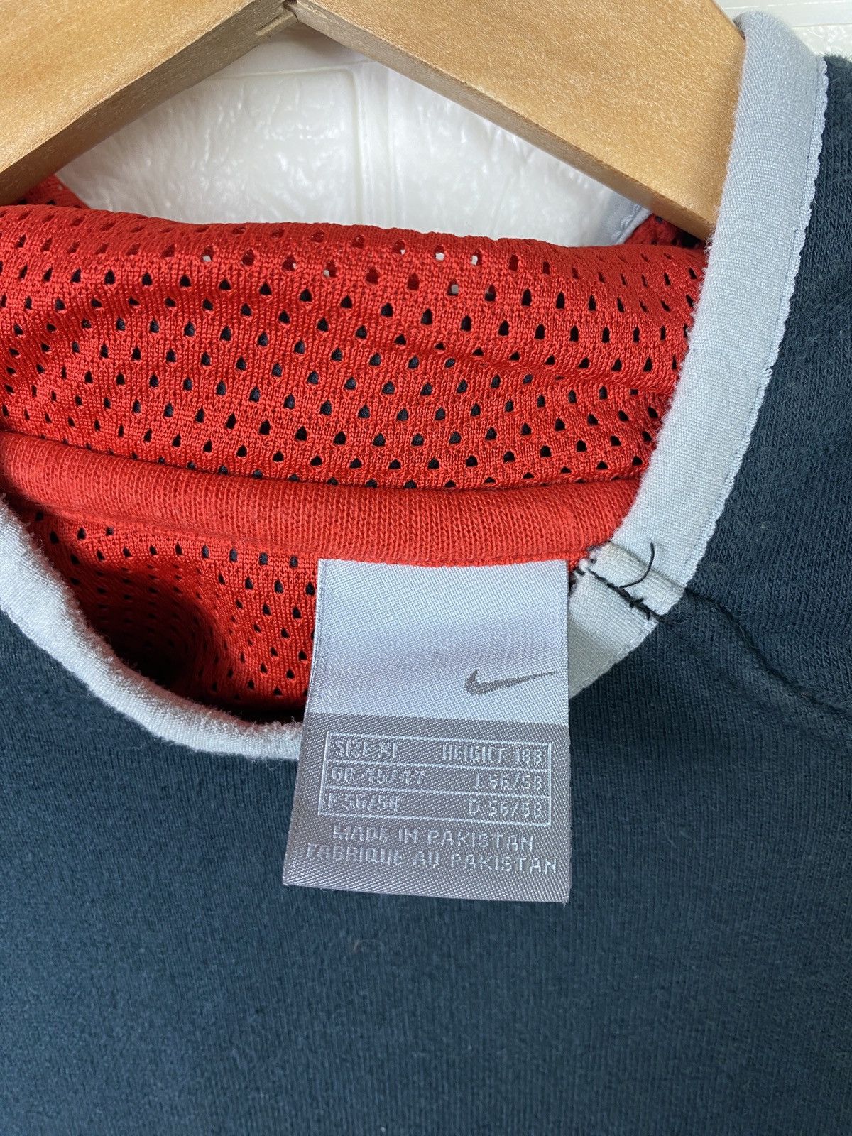 Nike × Vintage Vintage Nike Athletic 71 Hoodie Logo Size L Size US L / EU 52-54 / 3 - 11 Thumbnail