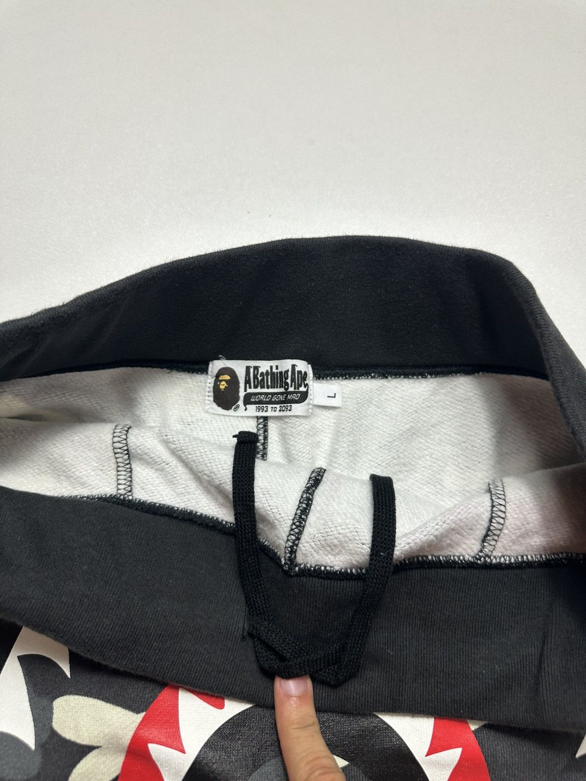 Bape Bape Glow In Dark Camo Shark shorts Size US 34 / EU 50 - 5 Thumbnail