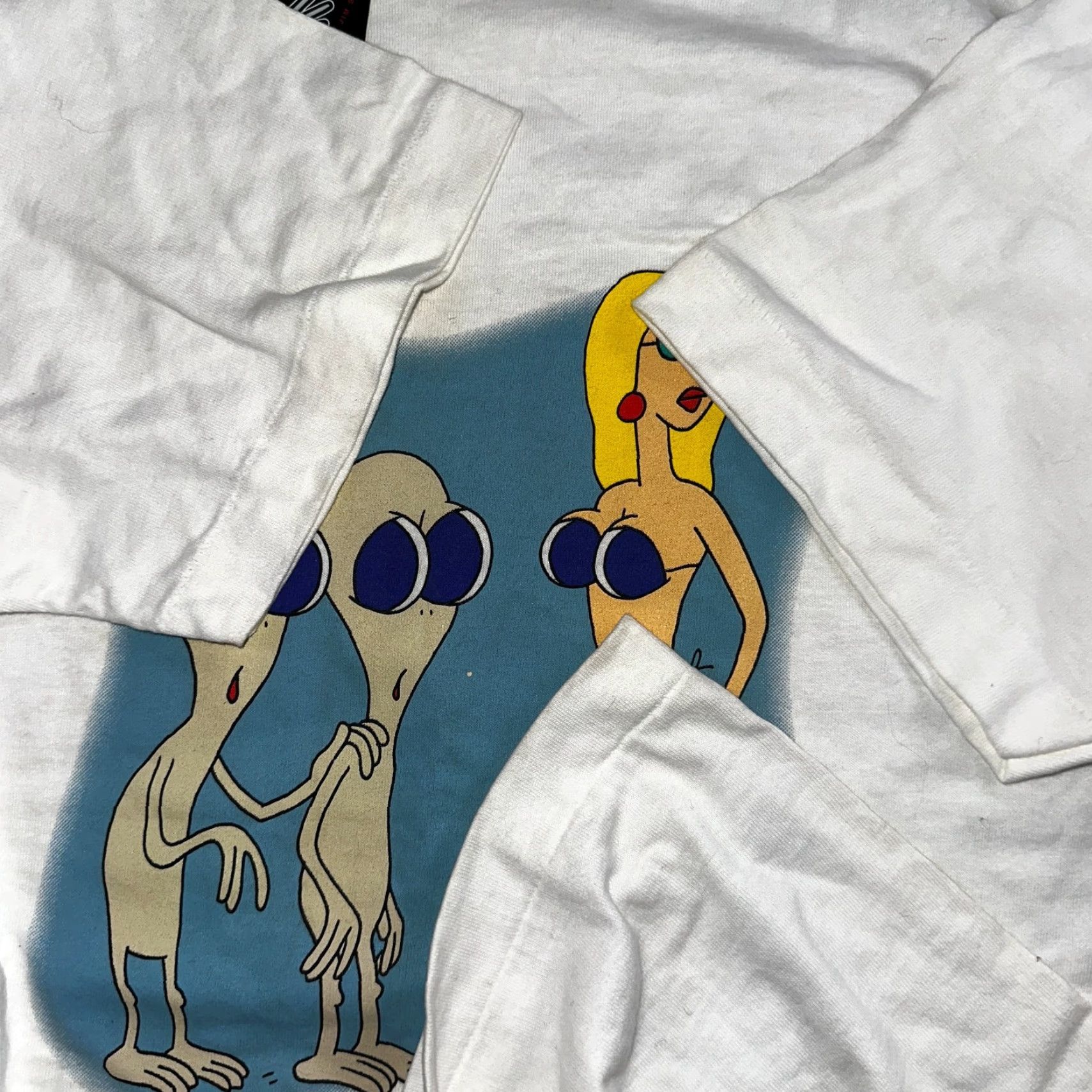 Fruit Of The Loom VINTAGE Jim Benton Alien Bikini Shirt XL Short Sleeve White Cartoon Funny 70s 80s 90s Men Size US XL / EU 56 / 4 - 4 Thumbnail