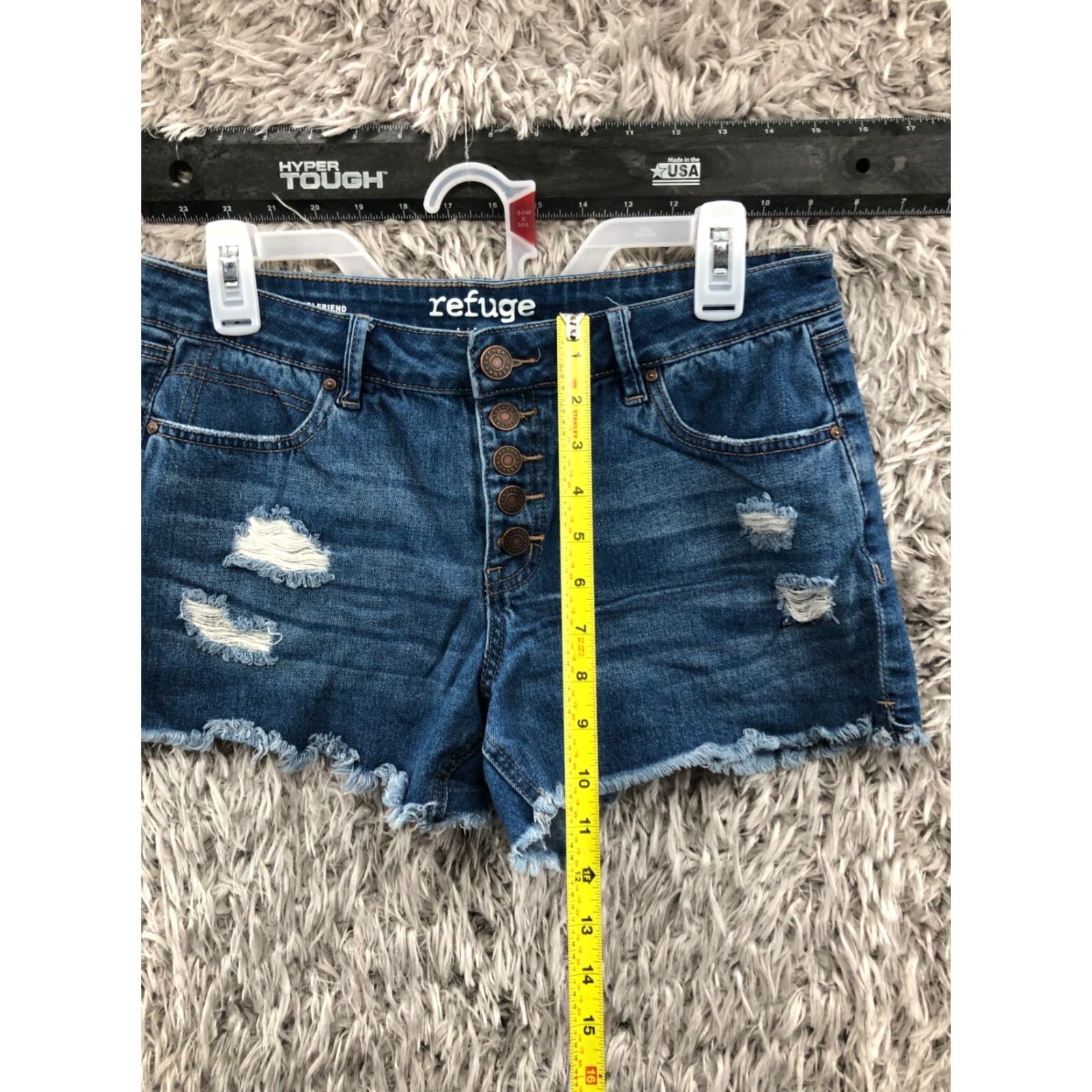 Denime Refuge Shorts Womens Size 6 Mid Rise Dark Wash Blue Denim Jean Cuff-off 5-Pocket Style Boyfriend Size 28" / US 6 / IT 42 - 3 Thumbnail