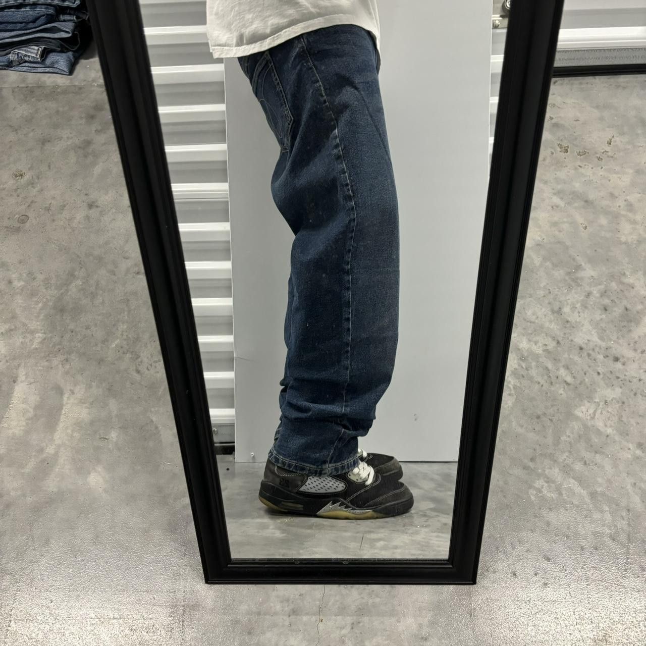 Calvin Klein × Vintage Crazy Vintage Y2K/2000s Grunge Dark Wash Calvin Klein Essential Denim Jeans! Size US 33 - 2 Thumbnail
