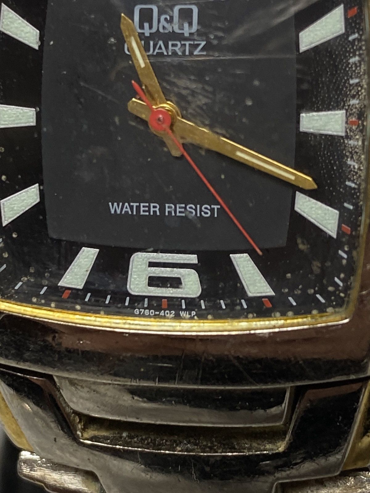 Japanese Brand Q&Q Retro Quartz Watch - Classic Japanese Brand Size ONE SIZE - 8 Thumbnail