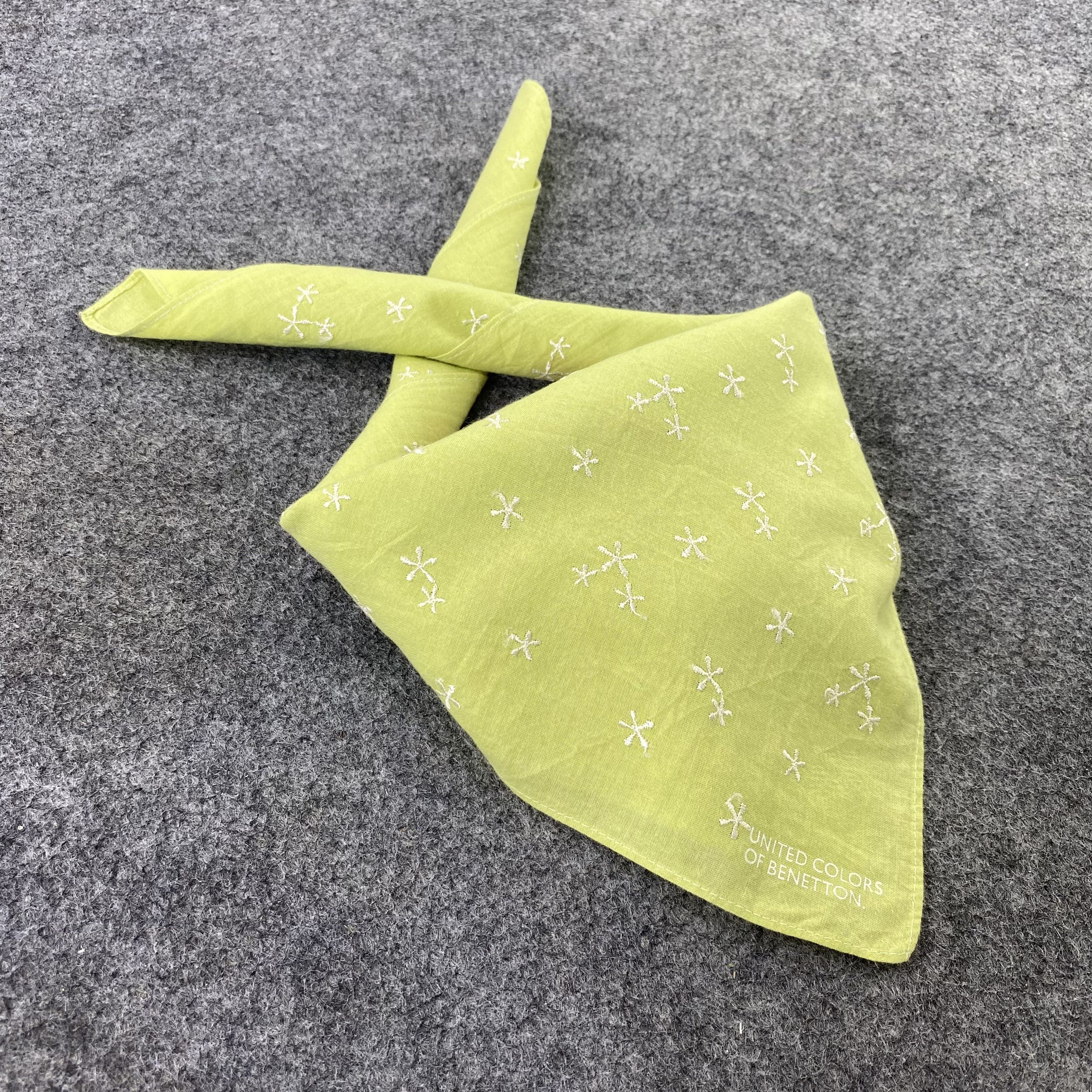 United Colors Of Benetton Benetton Neckerchief / Bandana / Handkerchief-B707 Size ONE SIZE - 1 Thumbnail
