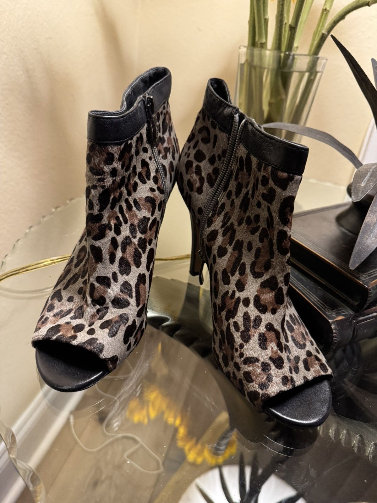 Vince Camuto Vince Camuto Booties Size US 8 / IT 38 - 1 Thumbnail