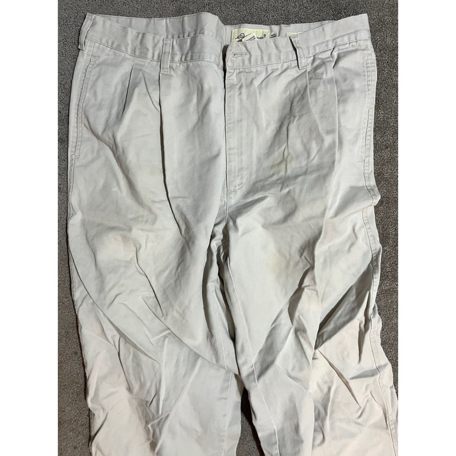 Eddie Bauer Eddie Bauer Classic fit Pleated Pants 38x32 Men Beige Khaki Chino Trousers Casual Size US 38 / EU 54 - 2 Thumbnail