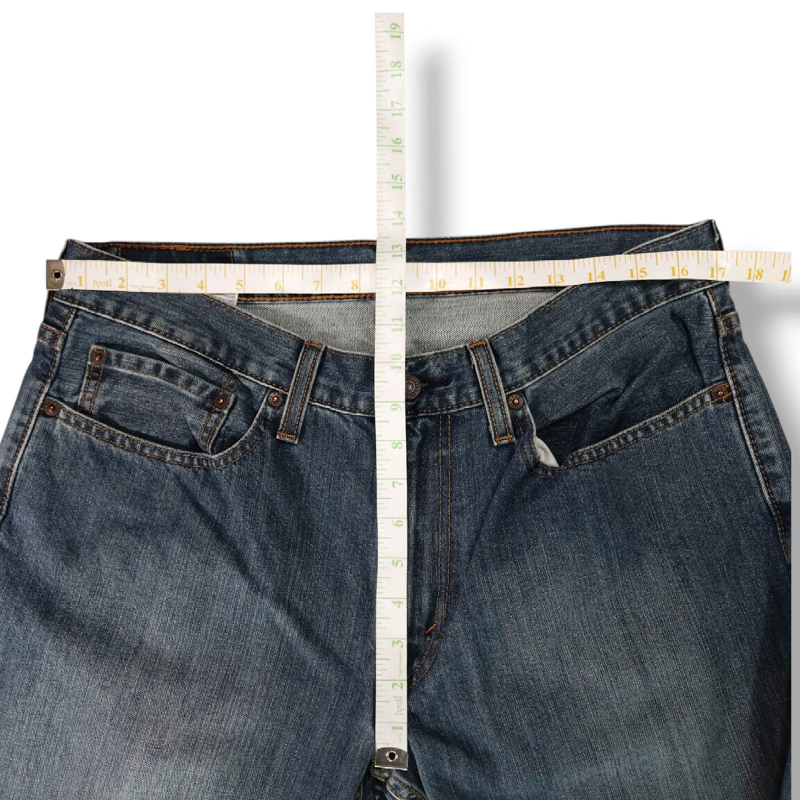 Levi's EUC Levi's 559 Relaxed Straight Leg Denim Jeans Sz. 34x32 Size US 34 / EU 50 - 8 Thumbnail
