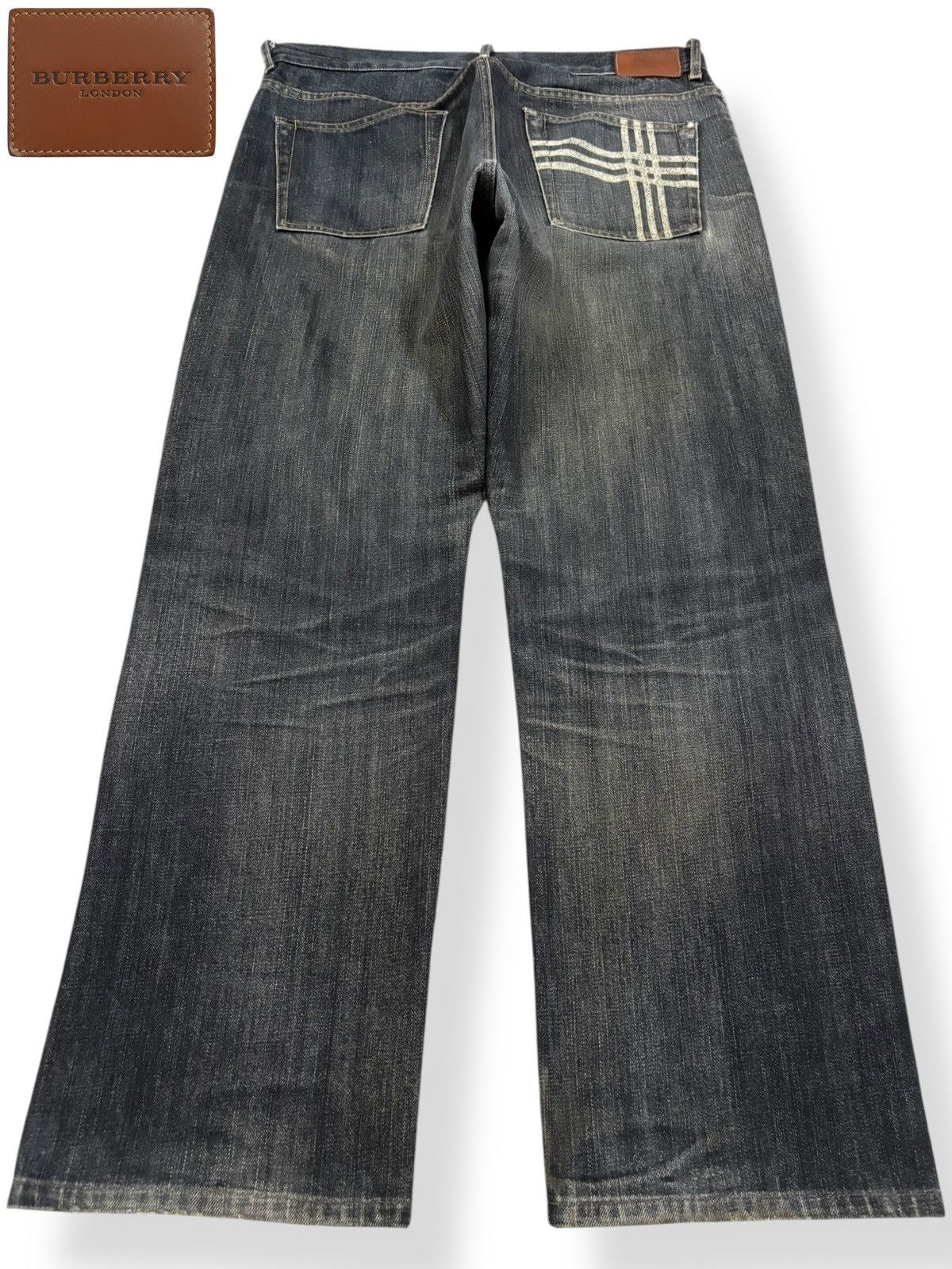 Burberry Vintage Burberry London NovaCheck Loose Fit Distressed Jeans Size US 34 / EU 50 - 1 Thumbnail
