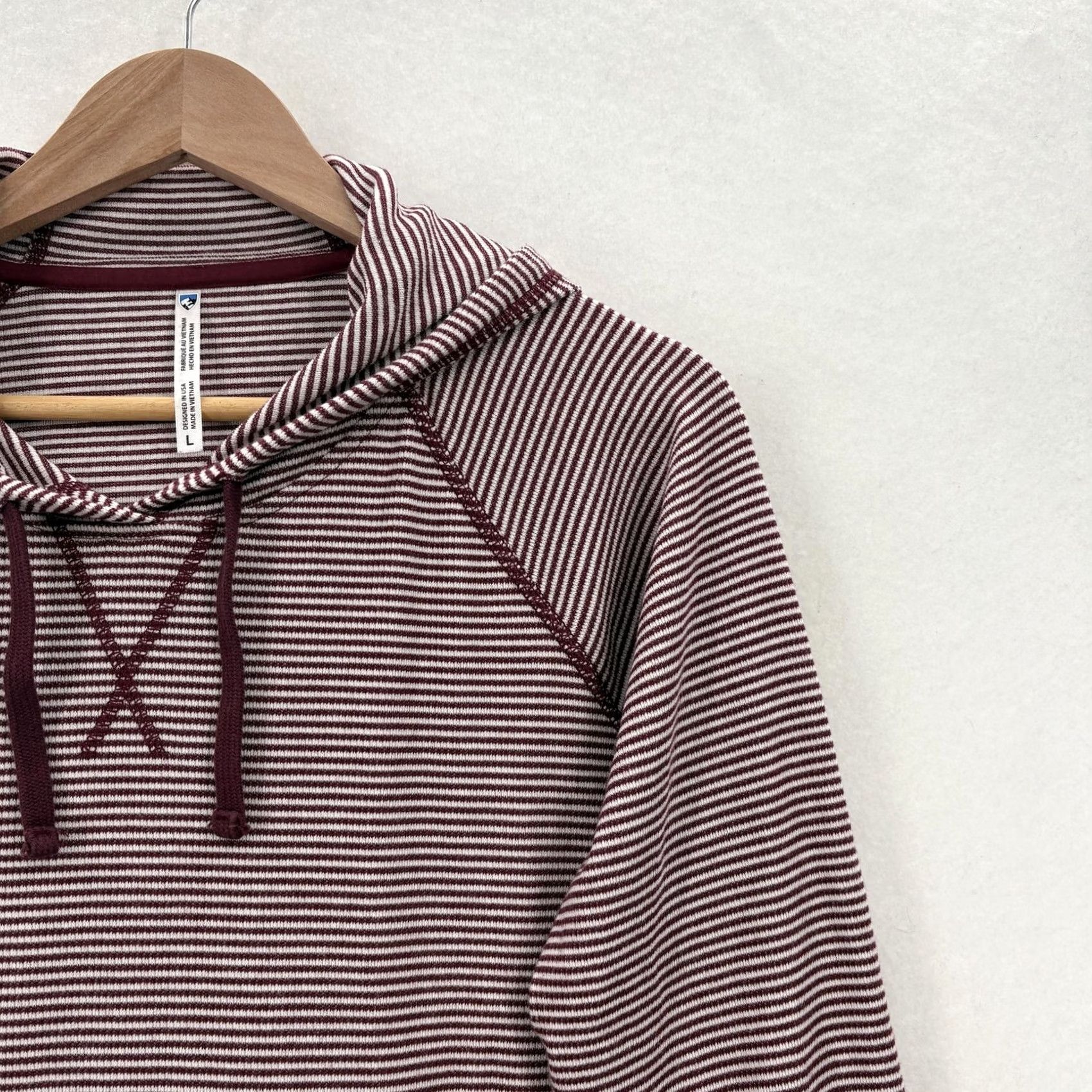 Vintage Kuhl Hoodie Sweatshirt Womens Large Red Striped Hiking Outdoors Pullover Size L / US 10 / IT 46 - 2 Thumbnail