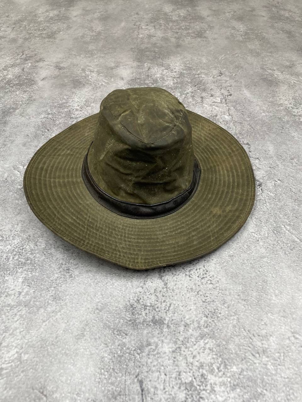 Barbour Barbour Men Waxed Bucket Hat Olive Green Classic Outdoor Hat Size 28 - 2 Thumbnail