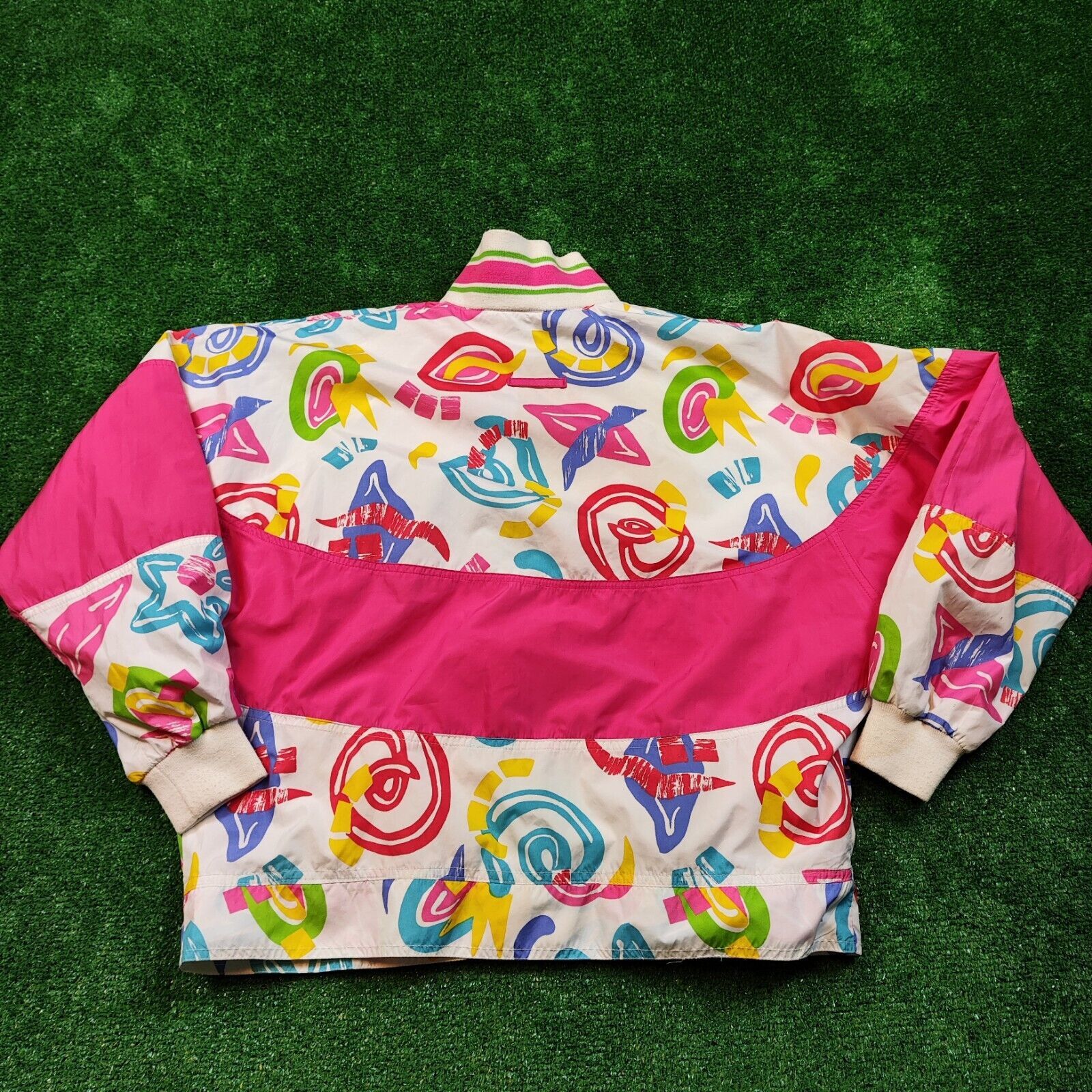 Nike VTG Nike Jacket Womens Small Full Zip Windbreaker Floral Size S / US 4 / IT 40 - 2 Thumbnail