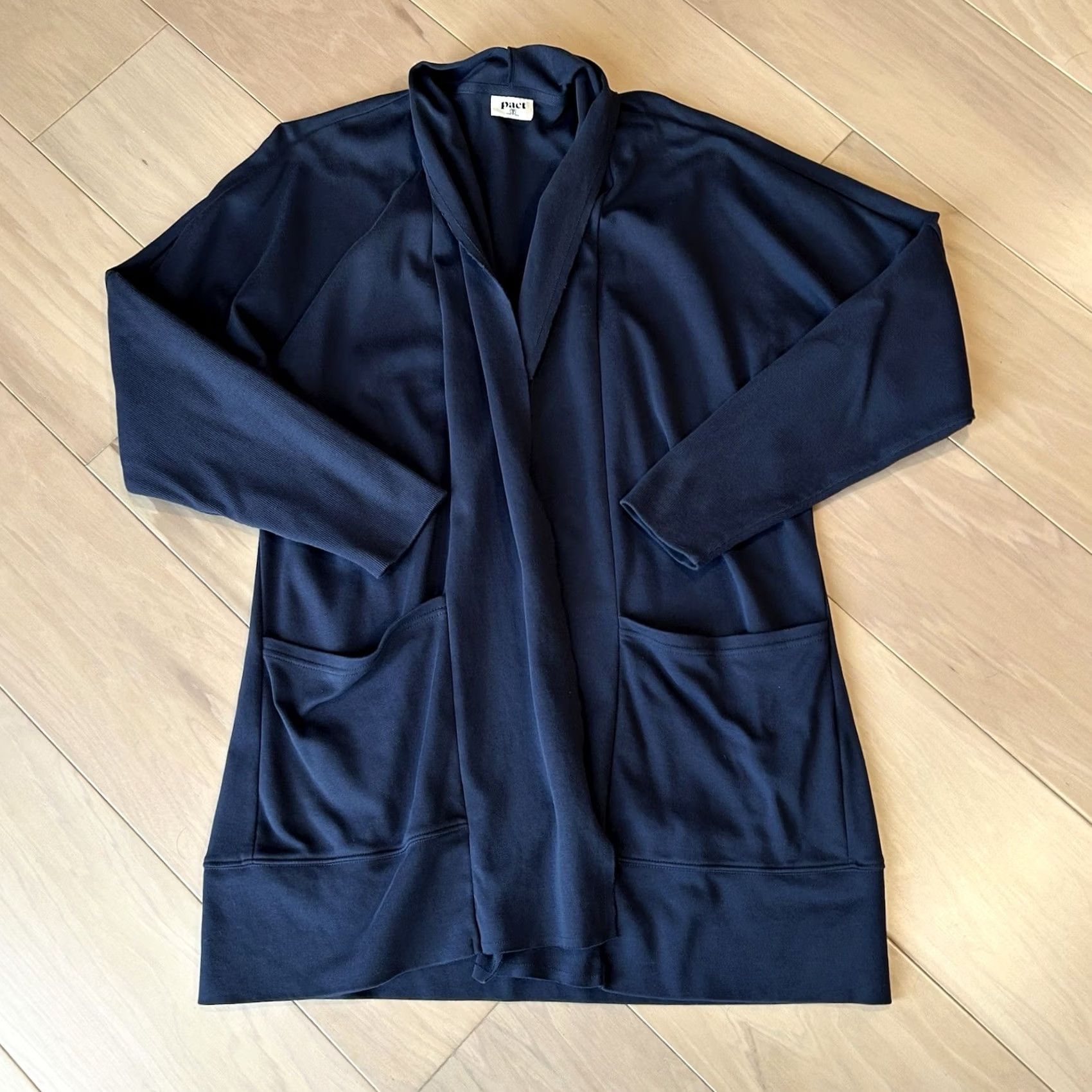 Vintage Pact Organic Airplane Wrap Cardigan Women’s XS/S Knit Open-Knit Open Neckline Black Dolman Sleeve Pockets Machine Washable Relaxed Cardigan Size XS / US 0-2 / IT 36-38 - 2 Thumbnail