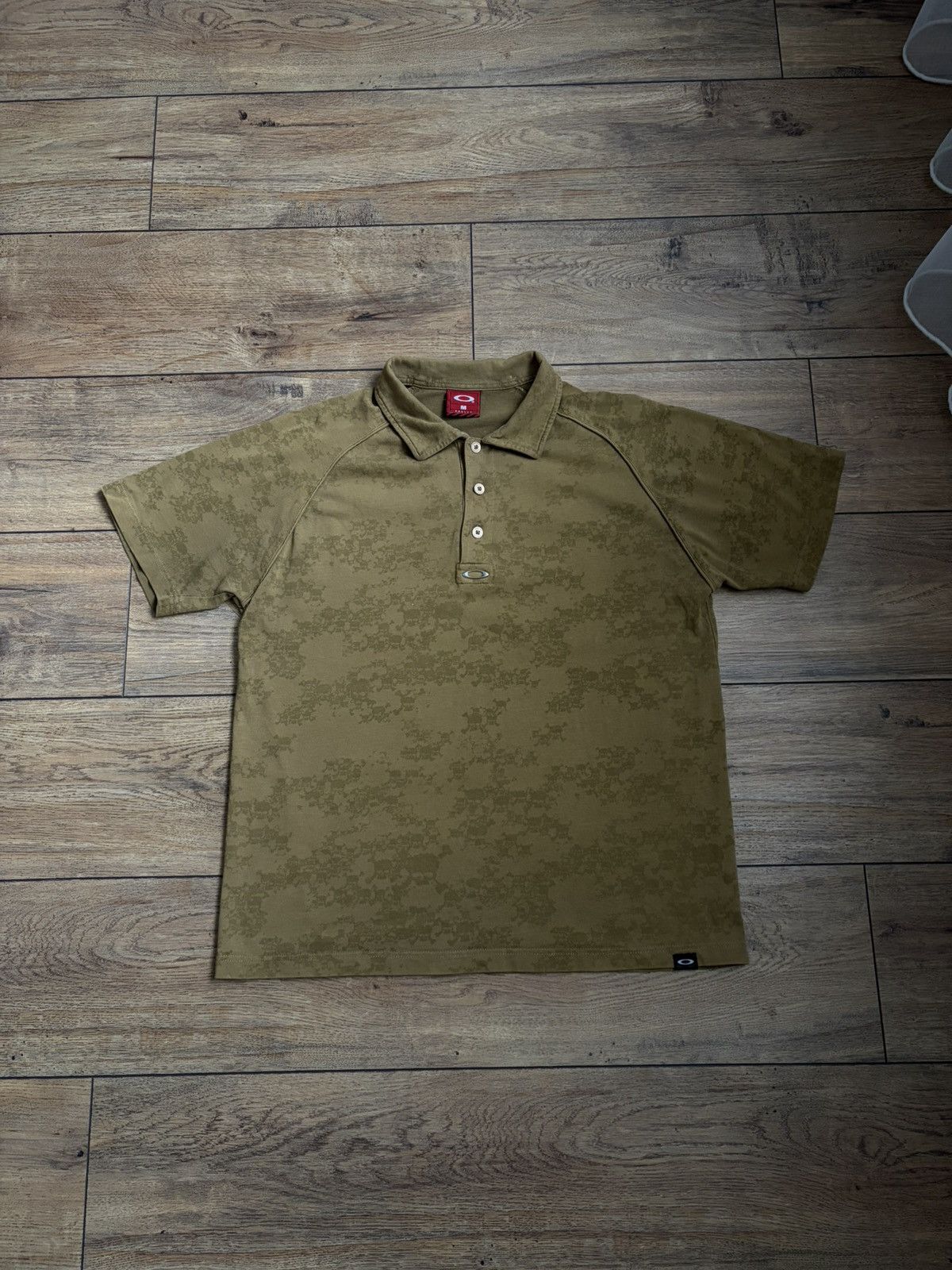 Oakley Oakley Vintage Camo Metal Logo Polo Shirt Size US M / EU 48-50 / 2 - 1 Thumbnail