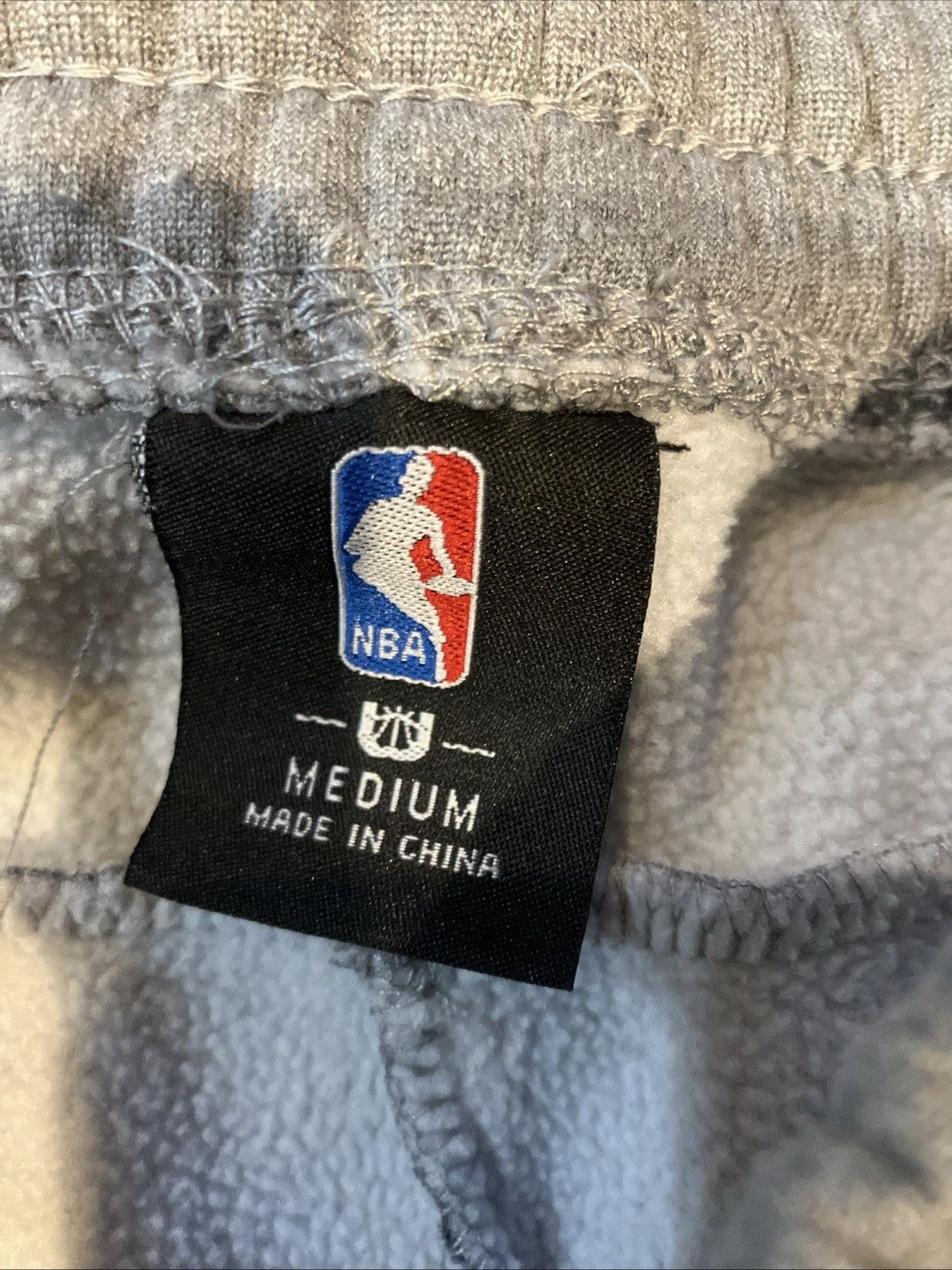 NBA NBA Chicago Bulls Joggers Grey Men’s Medium Size US 31 - 3 Thumbnail