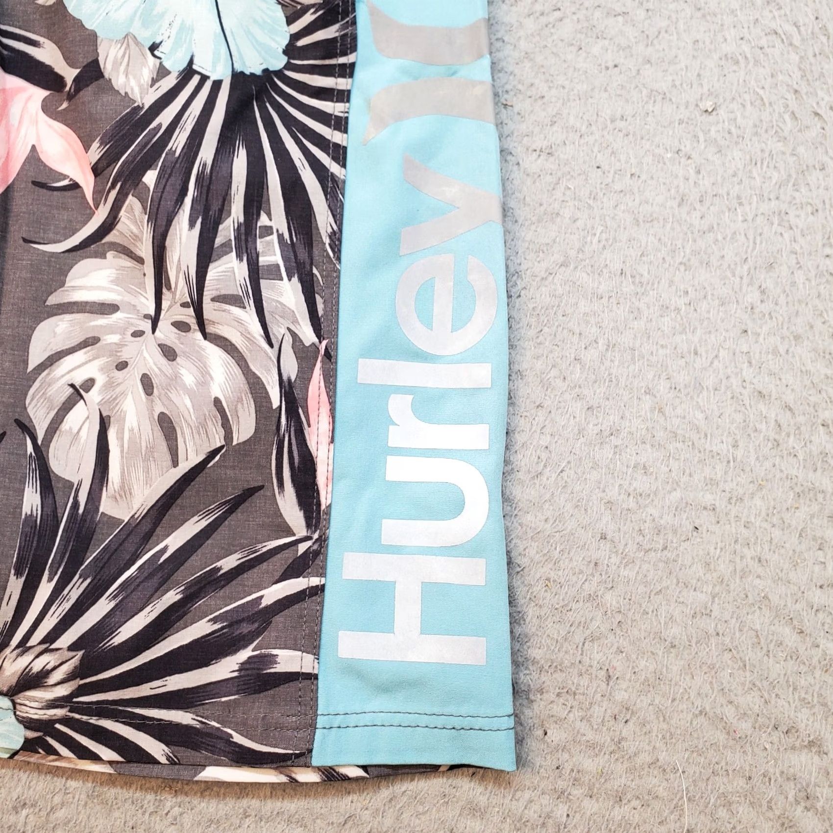 Hurley Hurley Mens Bottom 28 Multicolor Floral Regular Drawstring Board Shorts Voluntary: Please note "Bottom" used as a closer category. Size US 28 / EU 44 - 7 Thumbnail