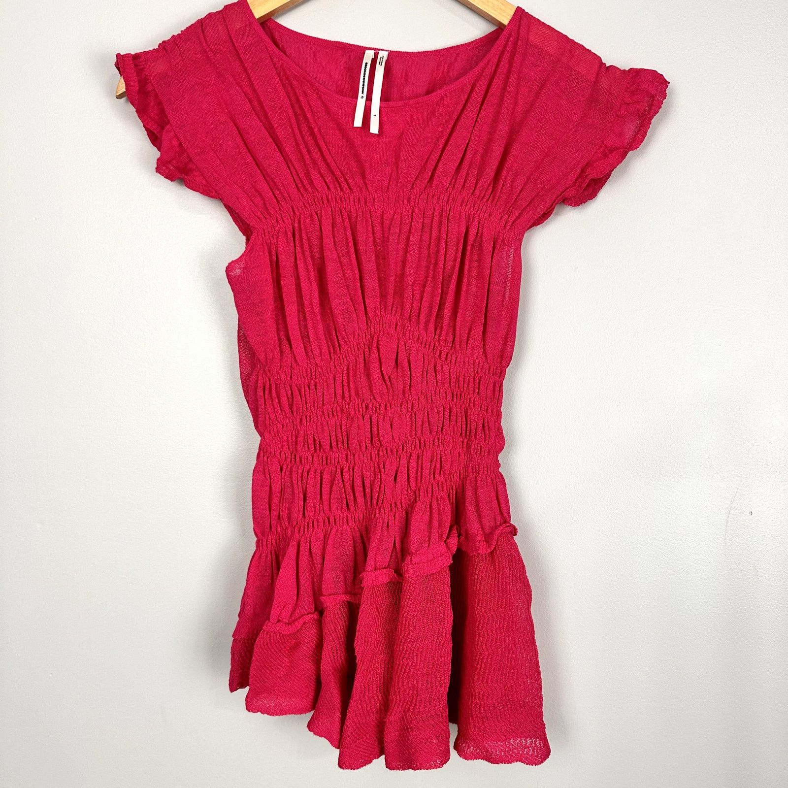 Anthropologie By Anthropologie Sheer Ruffled Hot Pink Sweater Top Small Size S / US 4 / IT 40 - 6 Thumbnail