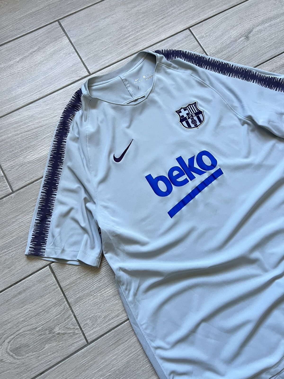 Vintage Nike FC Barcelona 2018 Breathe Football Training Top Size US M / EU 48-50 / 2 - 3 Thumbnail