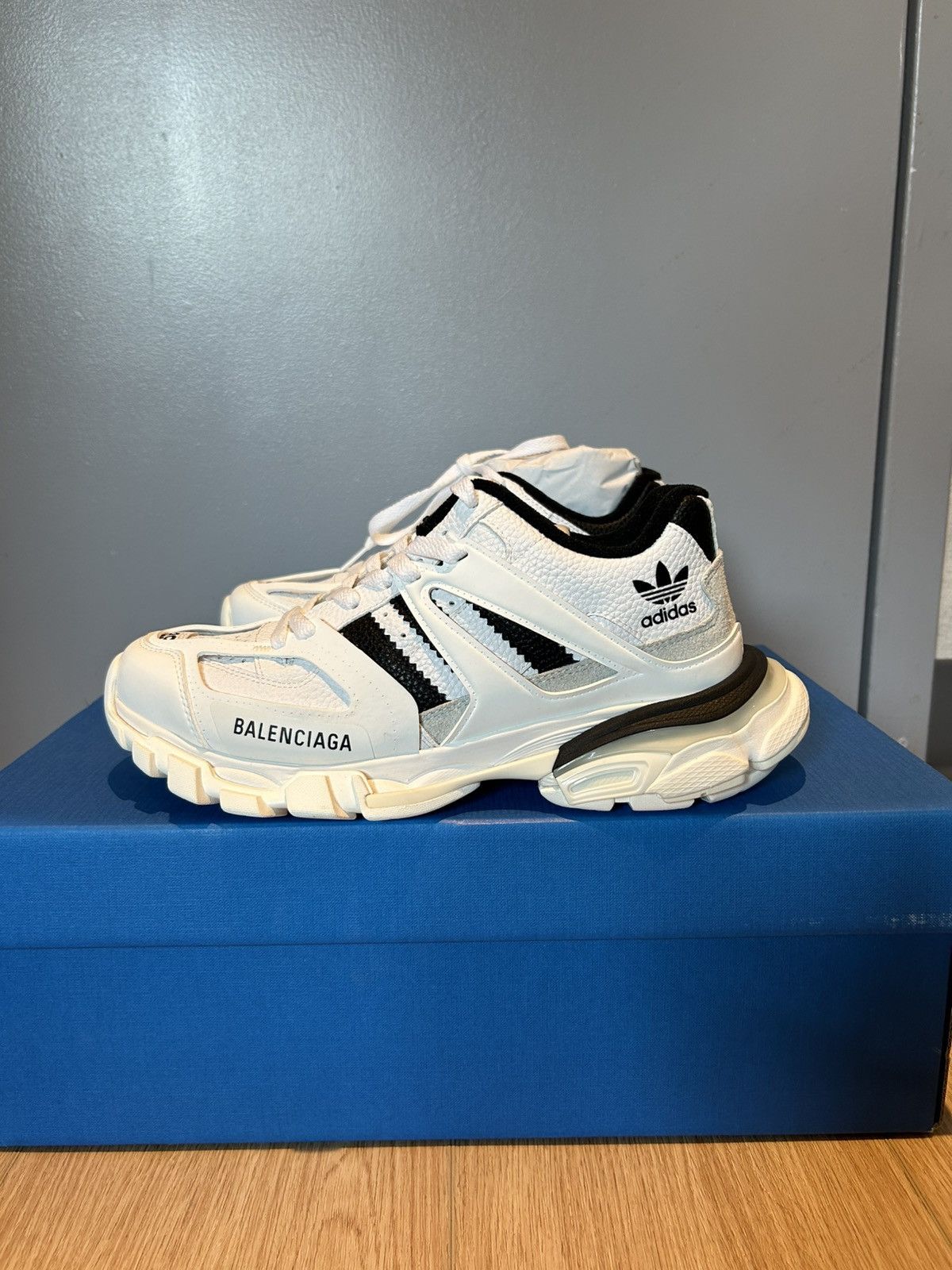 Adidas × Balenciaga Balenciaga Adidas Track Forum Size US 6 / EU 39 - 2 Thumbnail