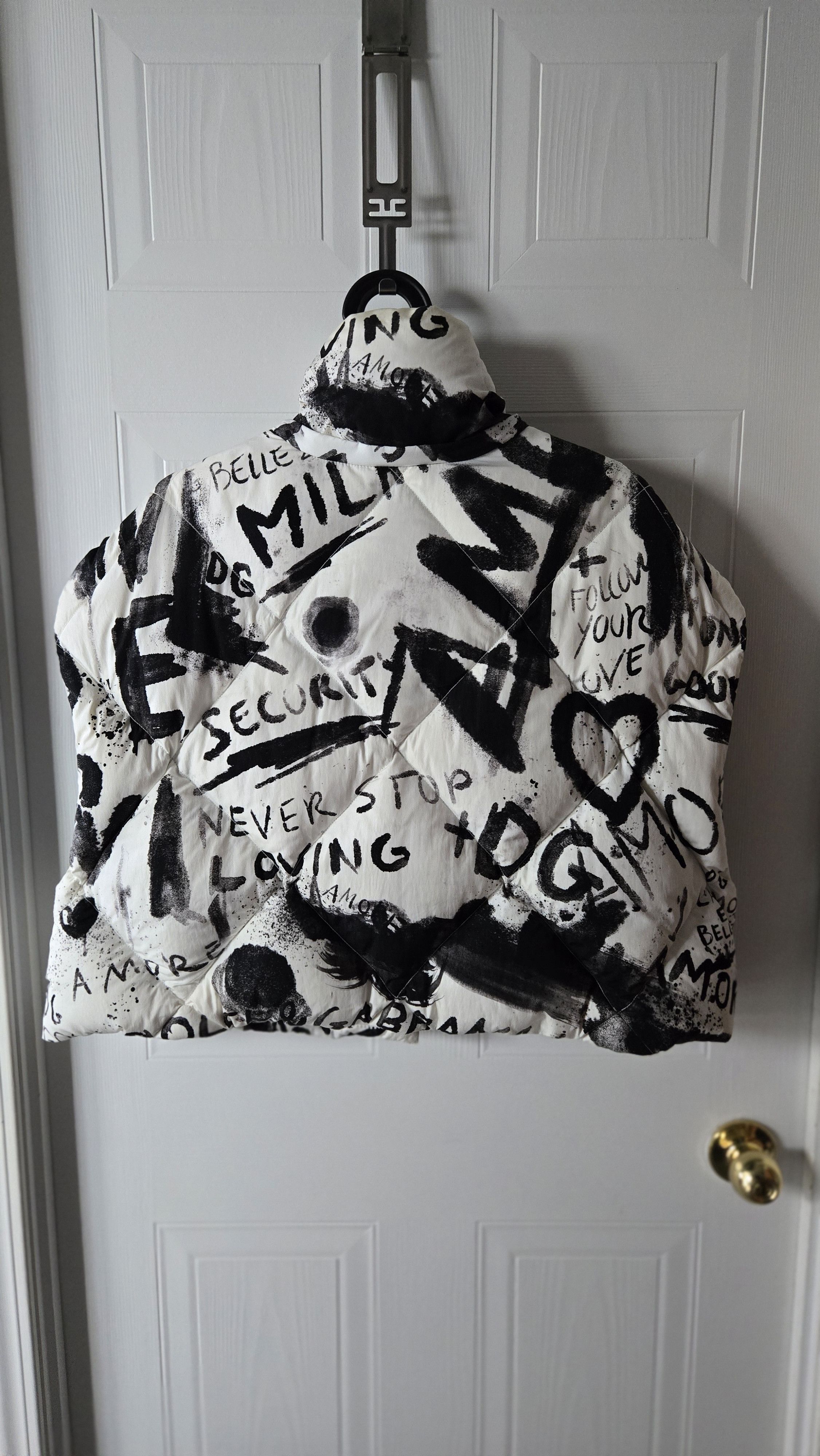 Dolce & Gabbana Dolce & Gabana Grafitti Print Down Jacket Size M / US 6-8 / IT 42-44 - 6 Thumbnail