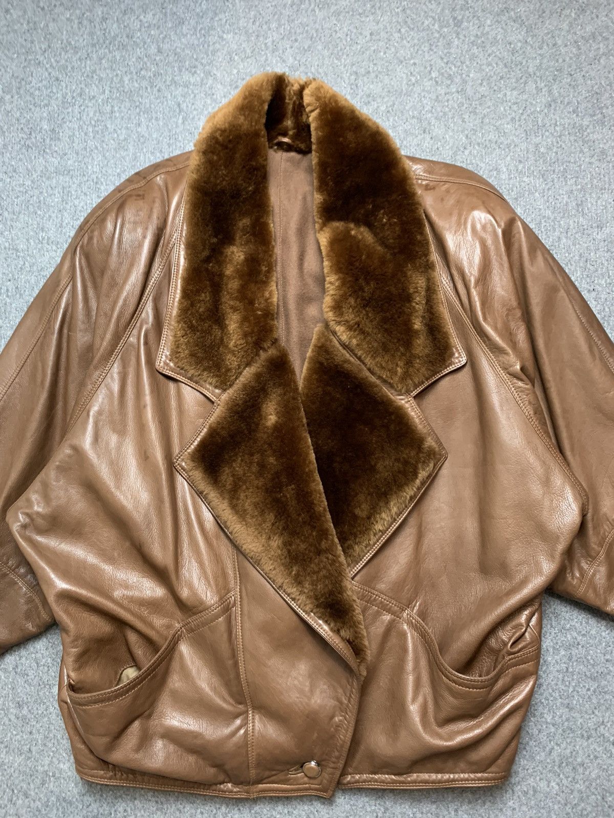 Versace Vintage Gianni Versace fur leather coat Size L / US 10 / IT 46 - 5 Thumbnail
