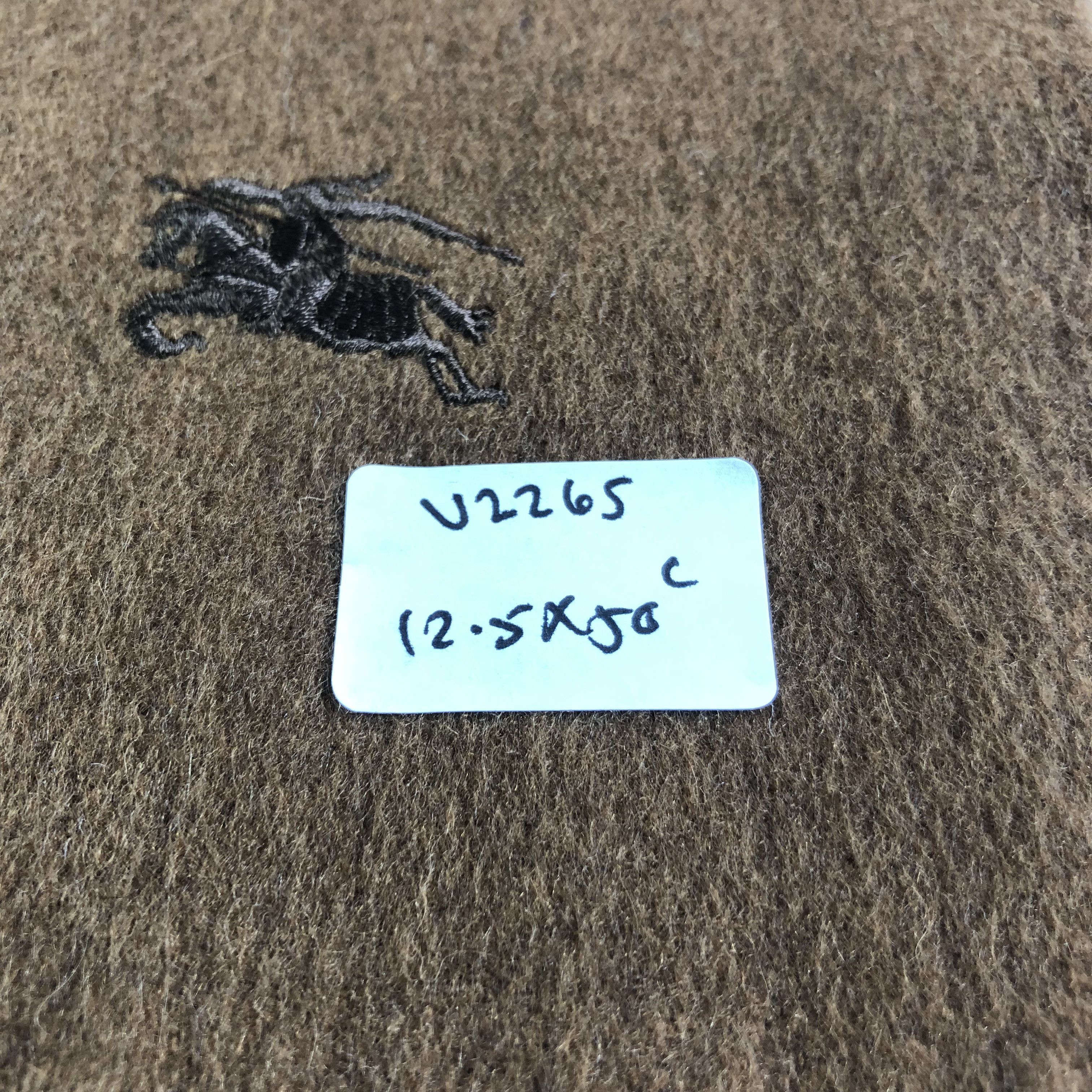 Burberry Burberrys Cashmere Scarf Muffler Neckwear V2265 Size ONE SIZE - 7 Thumbnail