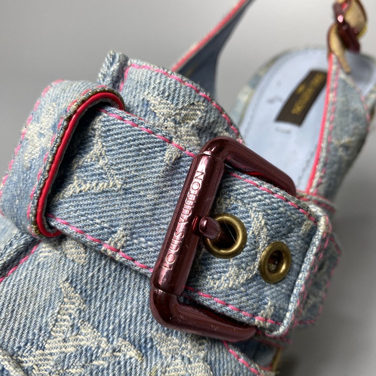 Louis Vuitton Bleached Monogram Denim Wedge Sandals Size US 7 / IT 37 - 9 Thumbnail