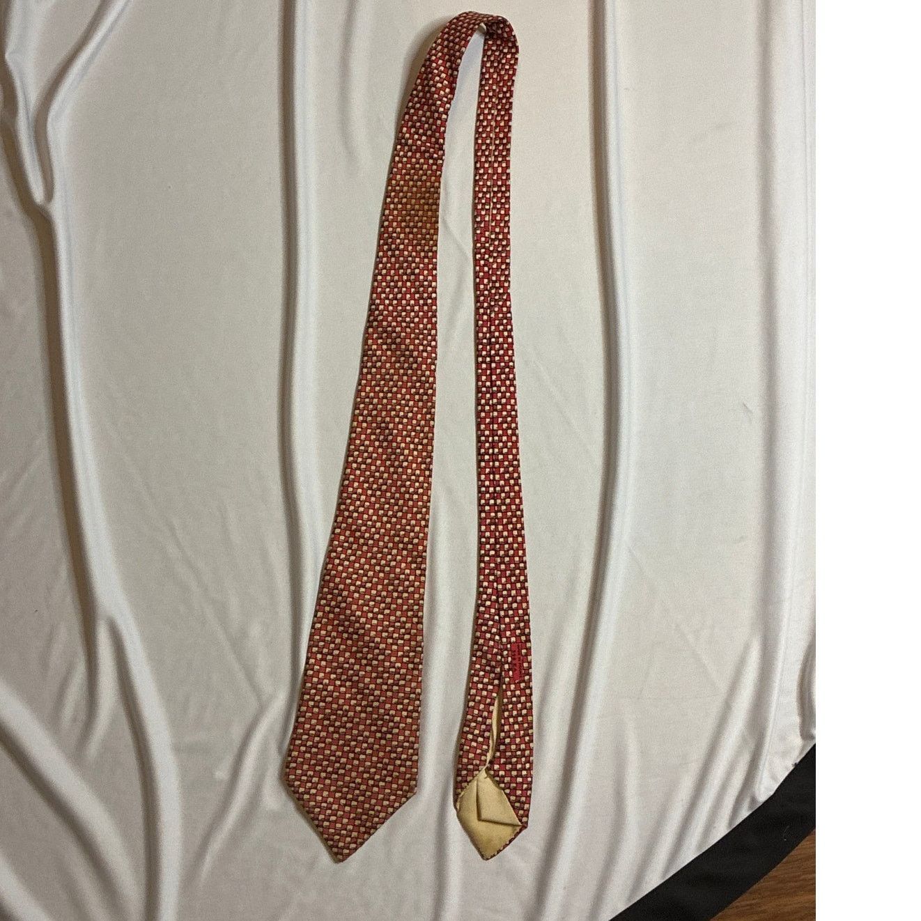 Hermes Hermès 398 EA Silk Tie - Red Geometric Checkered FLAWS Size ONE SIZE - 5 Thumbnail