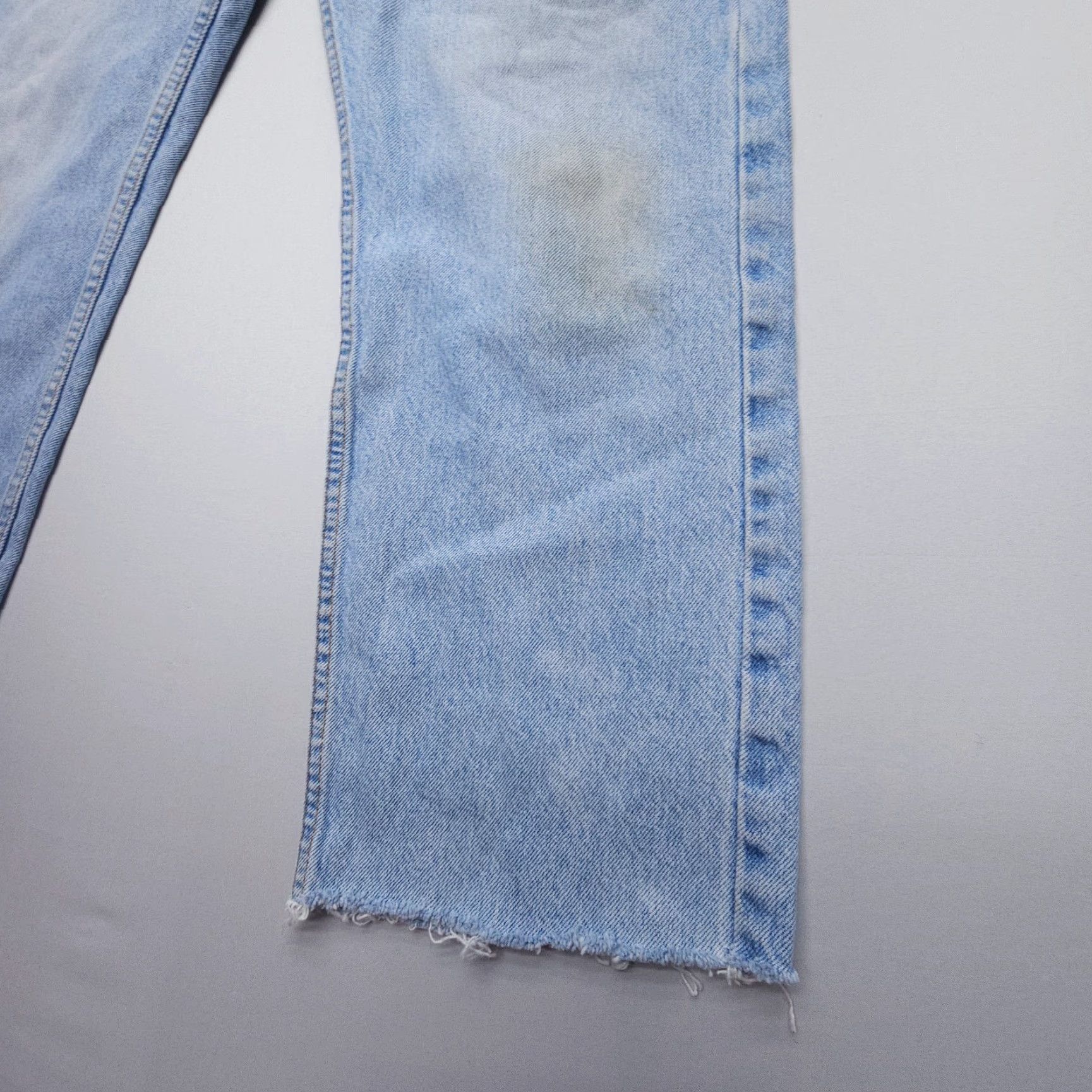 Levi's VINTAGE Levi's 505 Jeans Mens 38 x 34 Straight Regular Blue Denim 5-Pocket Logo 27" Inseam Cut-Off (35 x 27") Size US 38 / EU 54 - 5 Thumbnail
