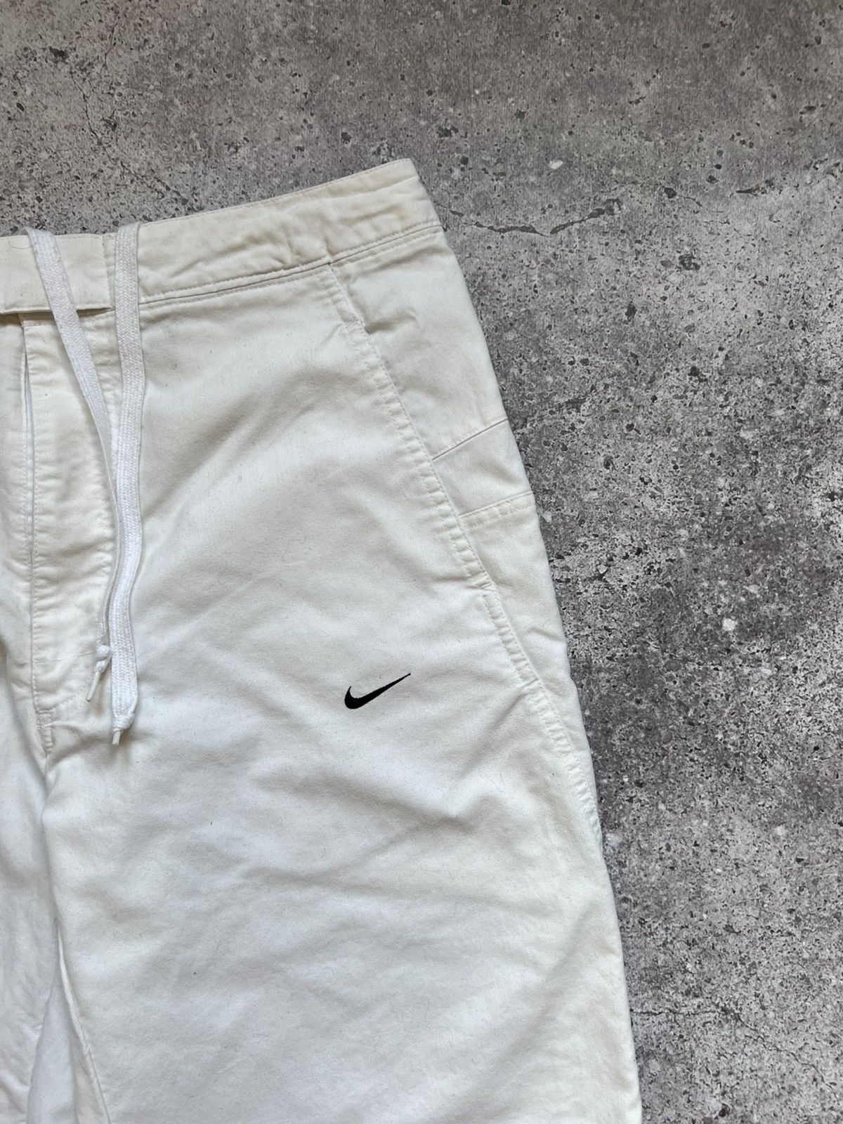 Nike × Vintage Vintage Men's Nike Pants White Swoosh Y2K Size US 32 / EU 48 - 3 Thumbnail