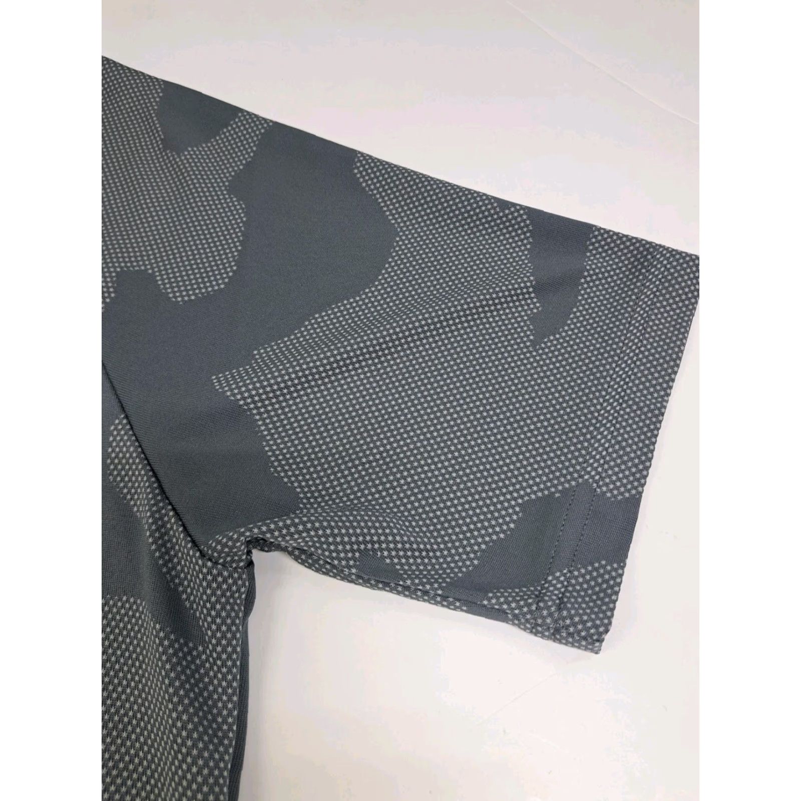 Under Armour Under Armour Mens Loose Short Sleeve Shirt Gray Camouflage M Size US M / EU 48-50 / 2 - 7 Thumbnail